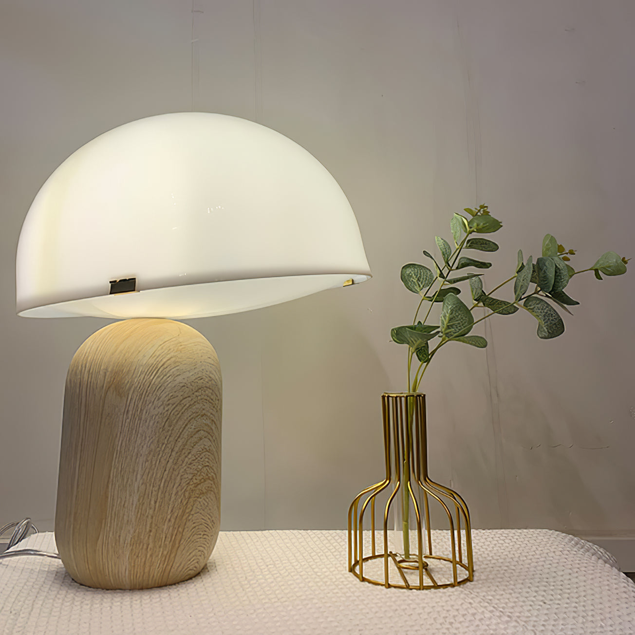 Kokeshi Table lamp