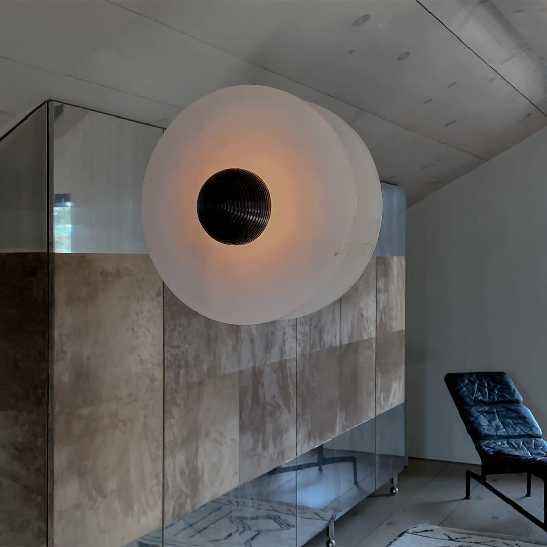 Alabaster Planes Wall Lamp