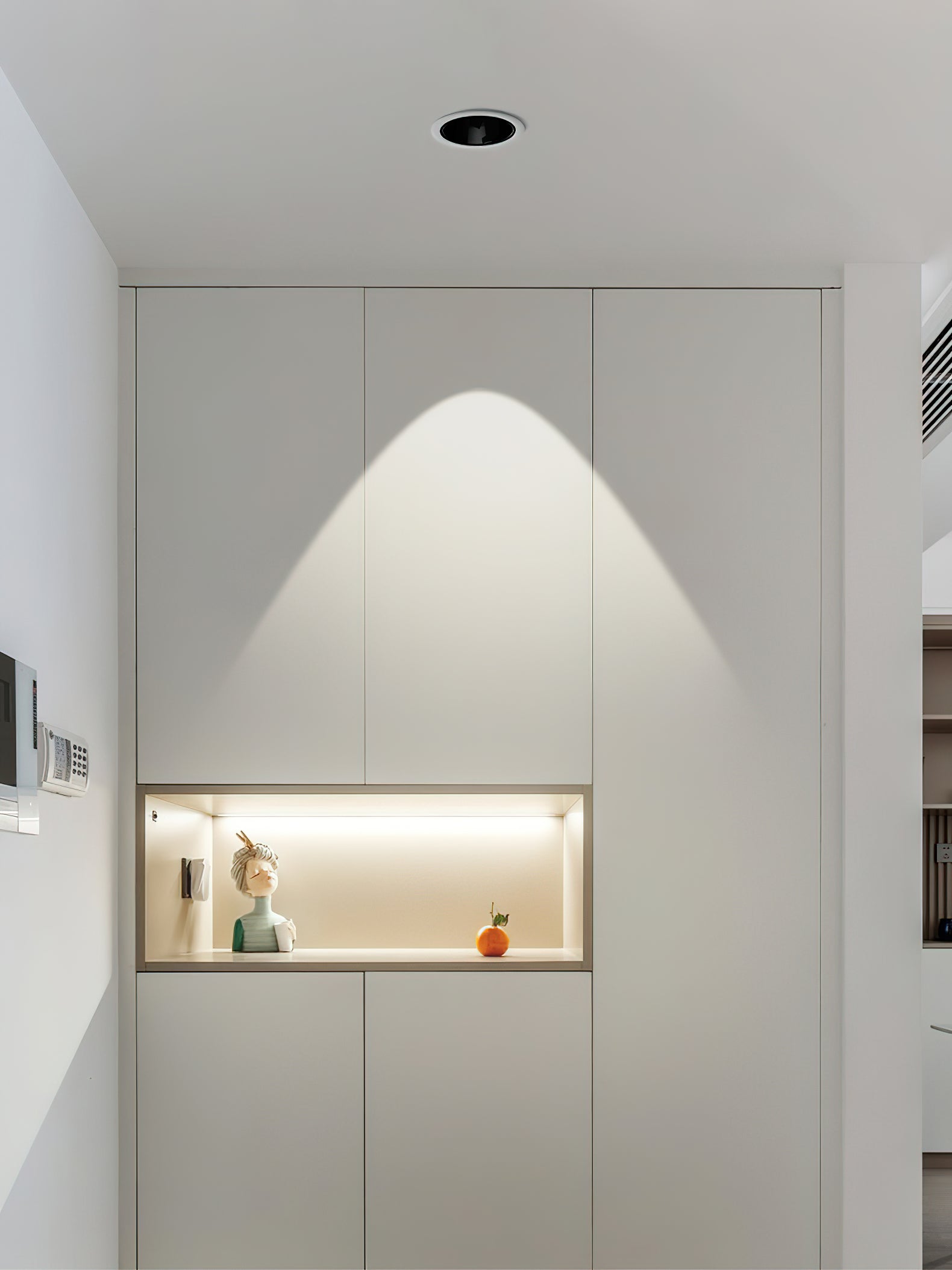 ビーム埋込型LEDダウンライト