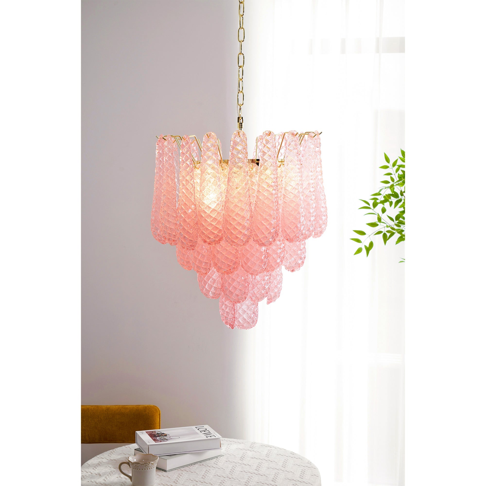 Triedri Teardrop Chandelier