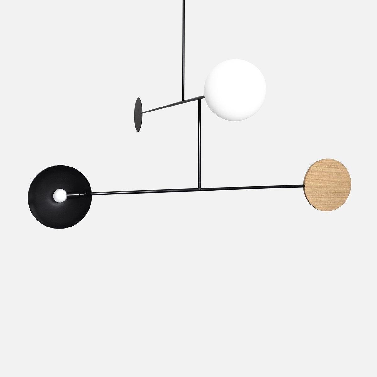 モダンなダイニングリビングルームのシャンデリア