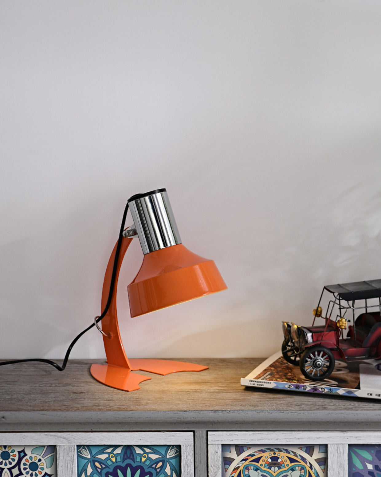 Flash Table Lamp