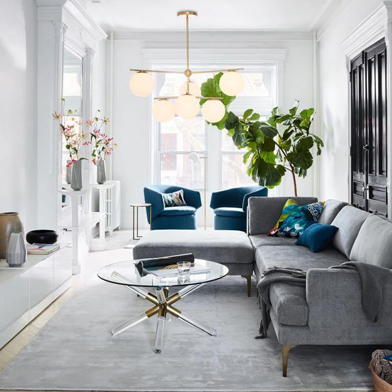 球体とステムのシャンデリア