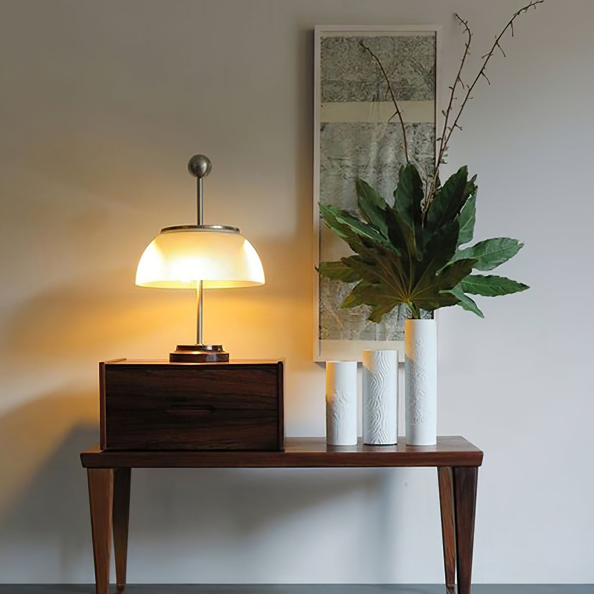 アルファ テーブルランプ