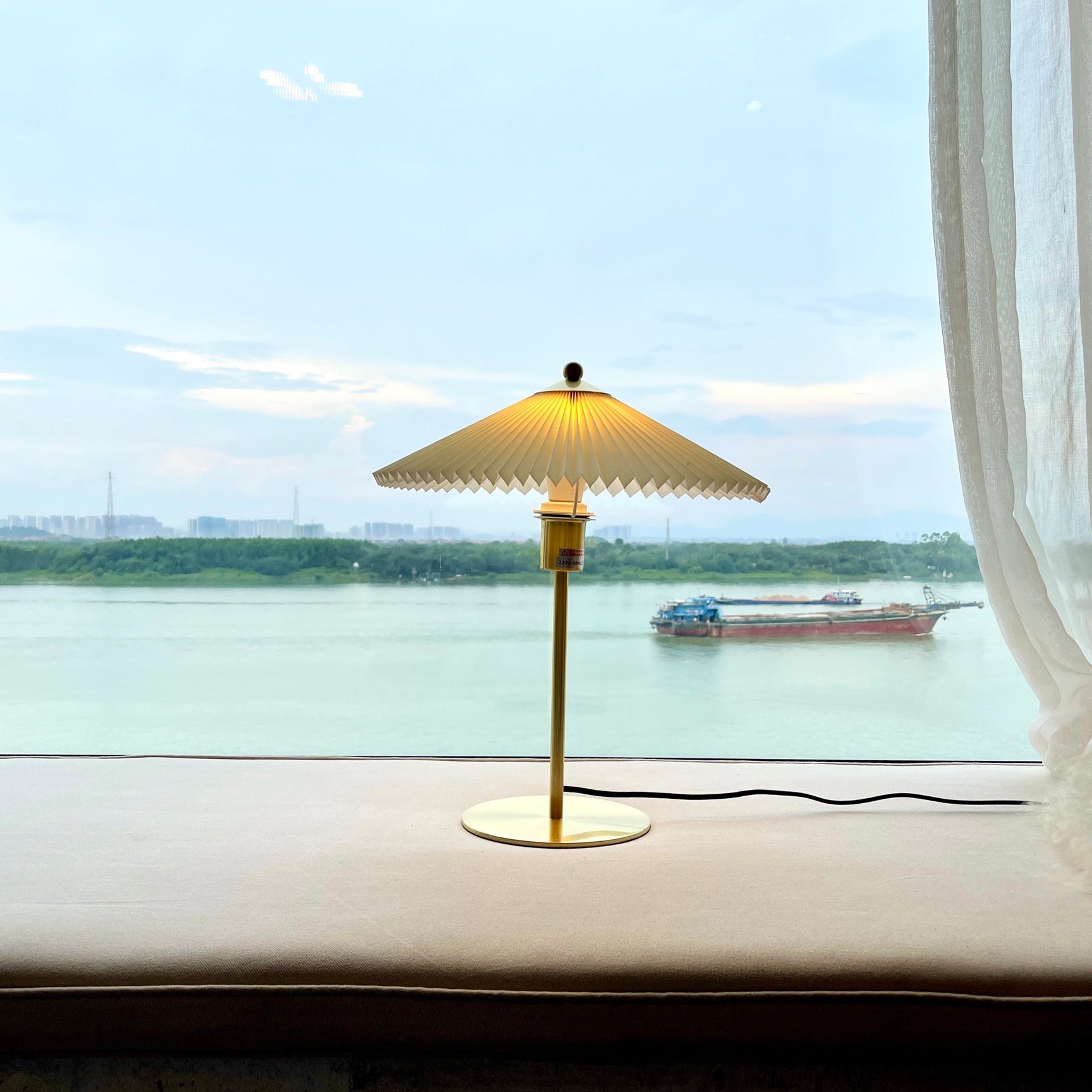 Perla Pleated Table Lamp