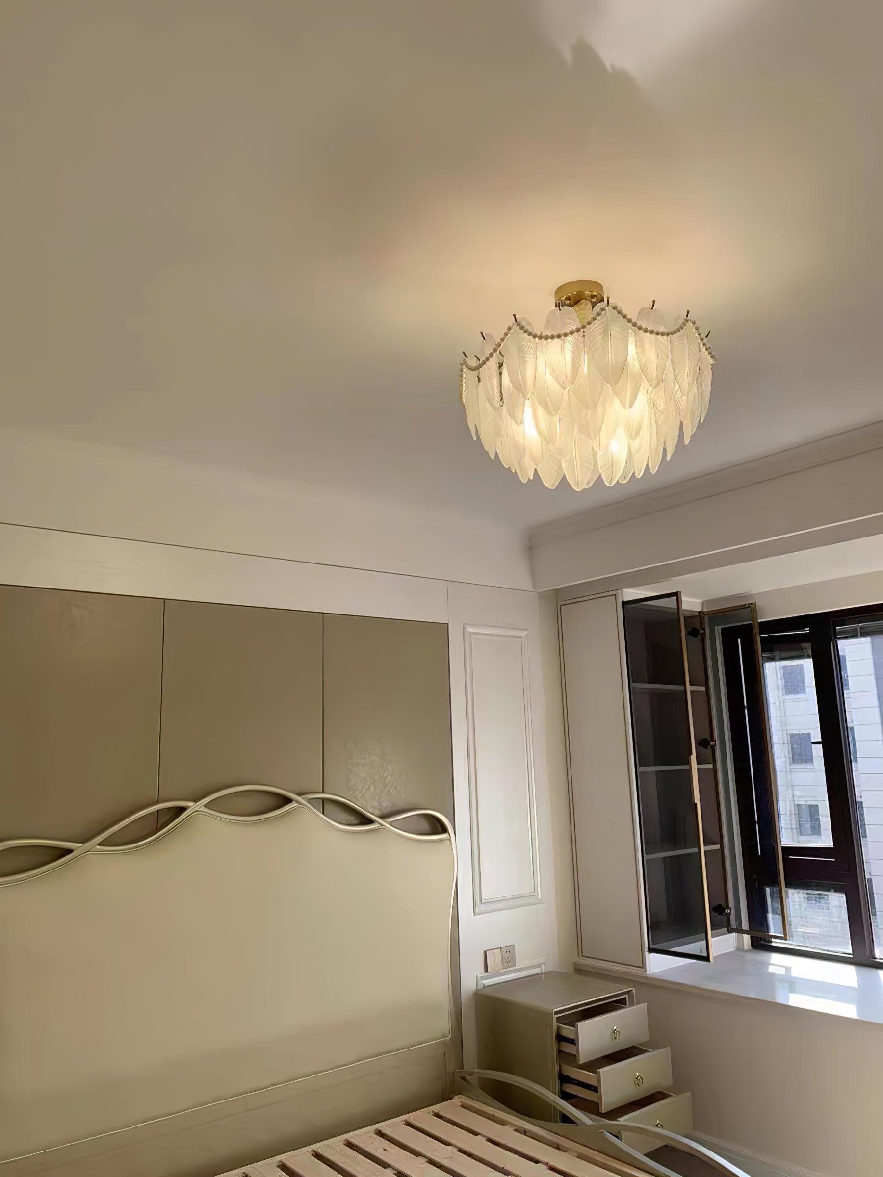 エンジェルガラスフェザーシャンデリア