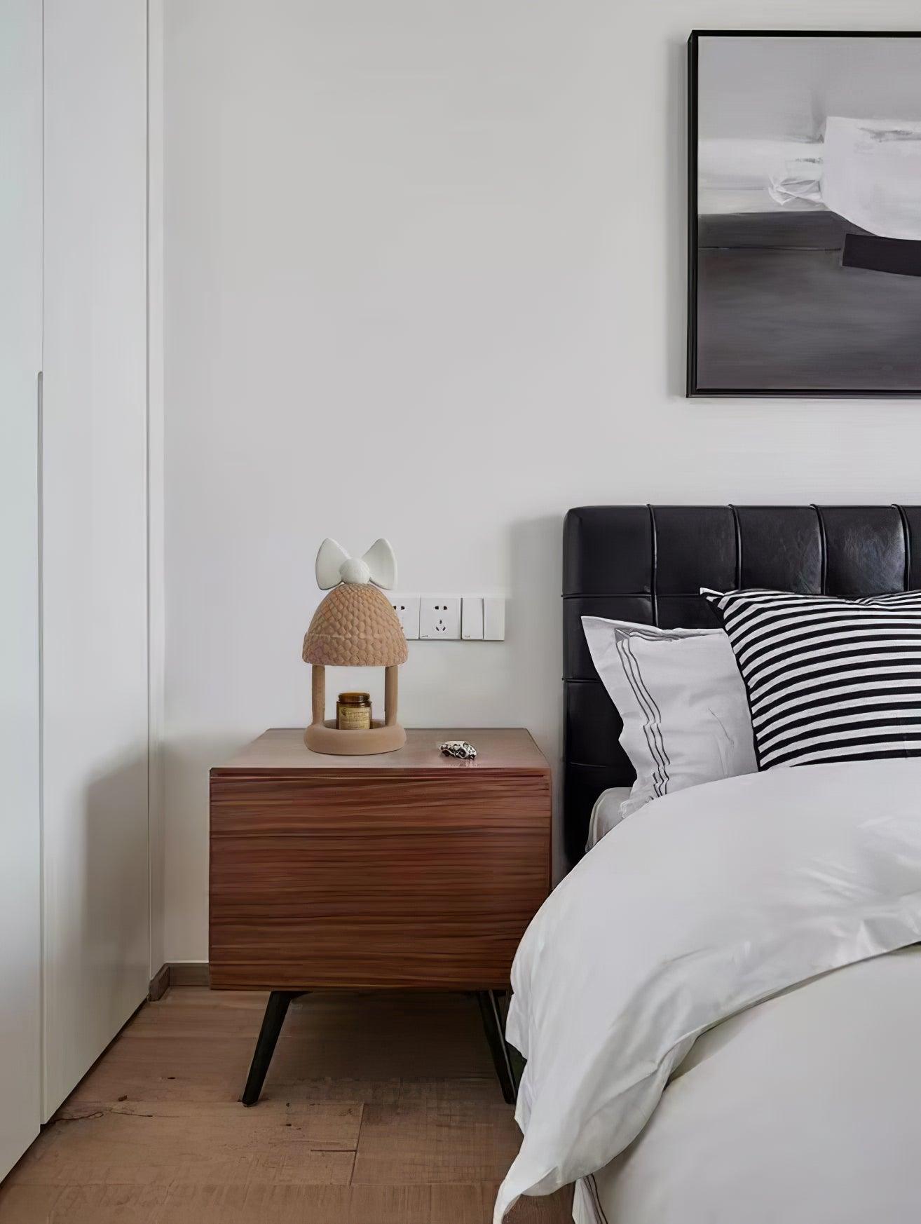 蝶ネクタイハットテーブルランプ