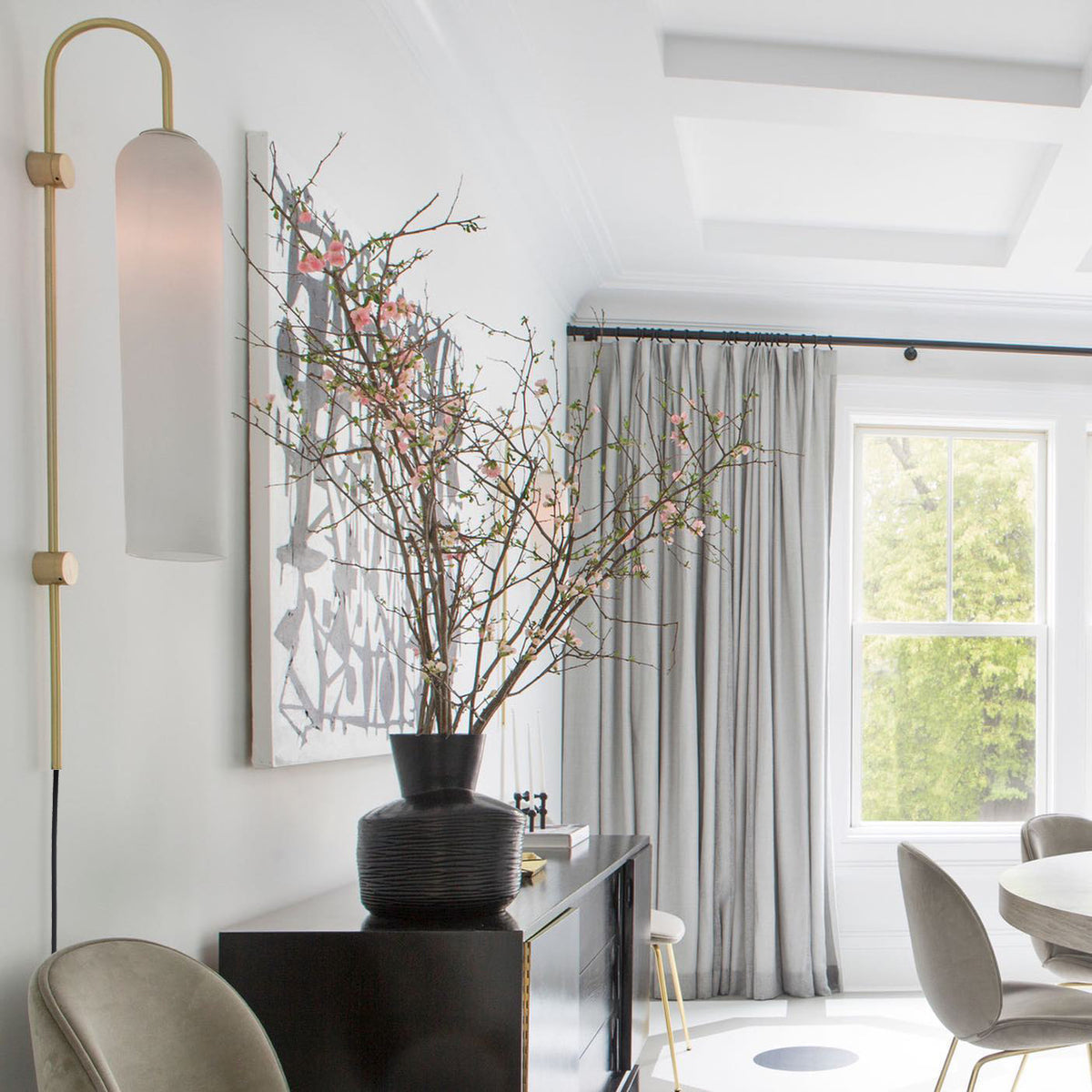 モダンなガラス製プラグインウォールランプ