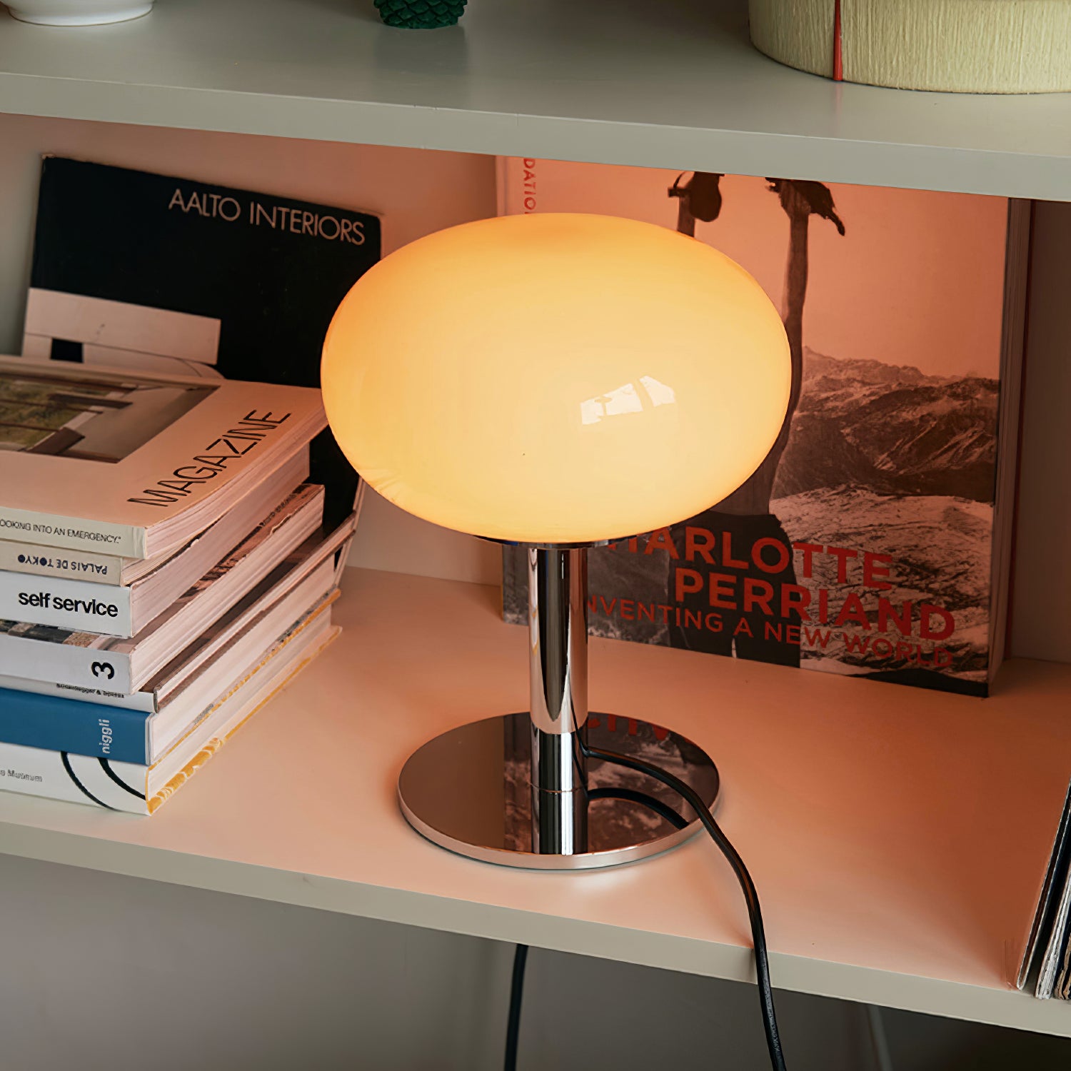 Am1n Table Lamp