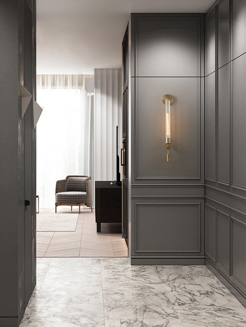 フランス古典主義のプラグインウォールランプ