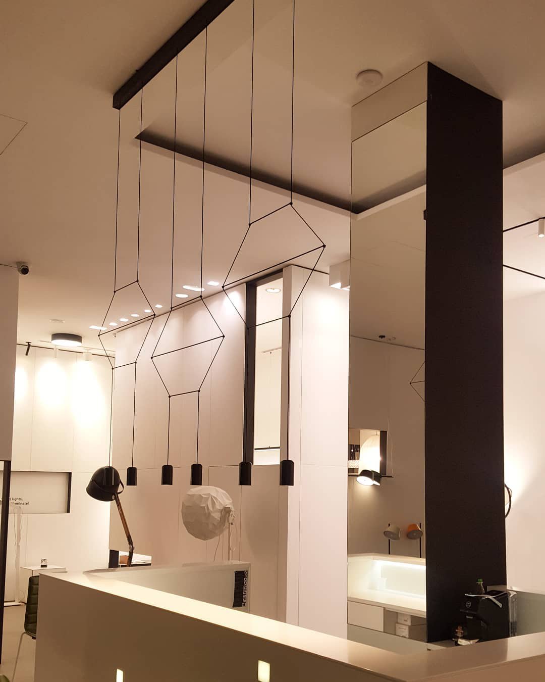 Lines 2D Hanging lamps