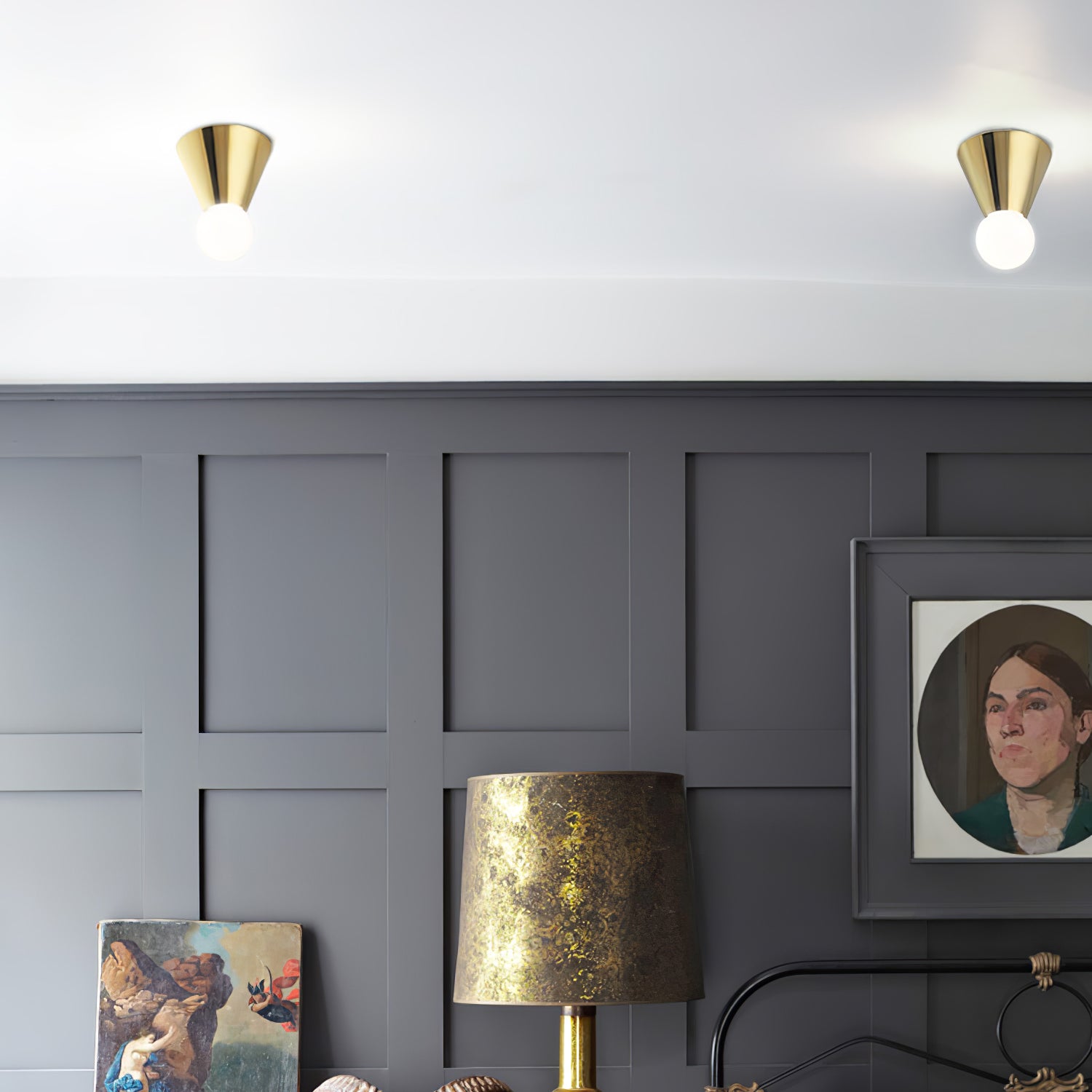 円錐形シーリングランプ