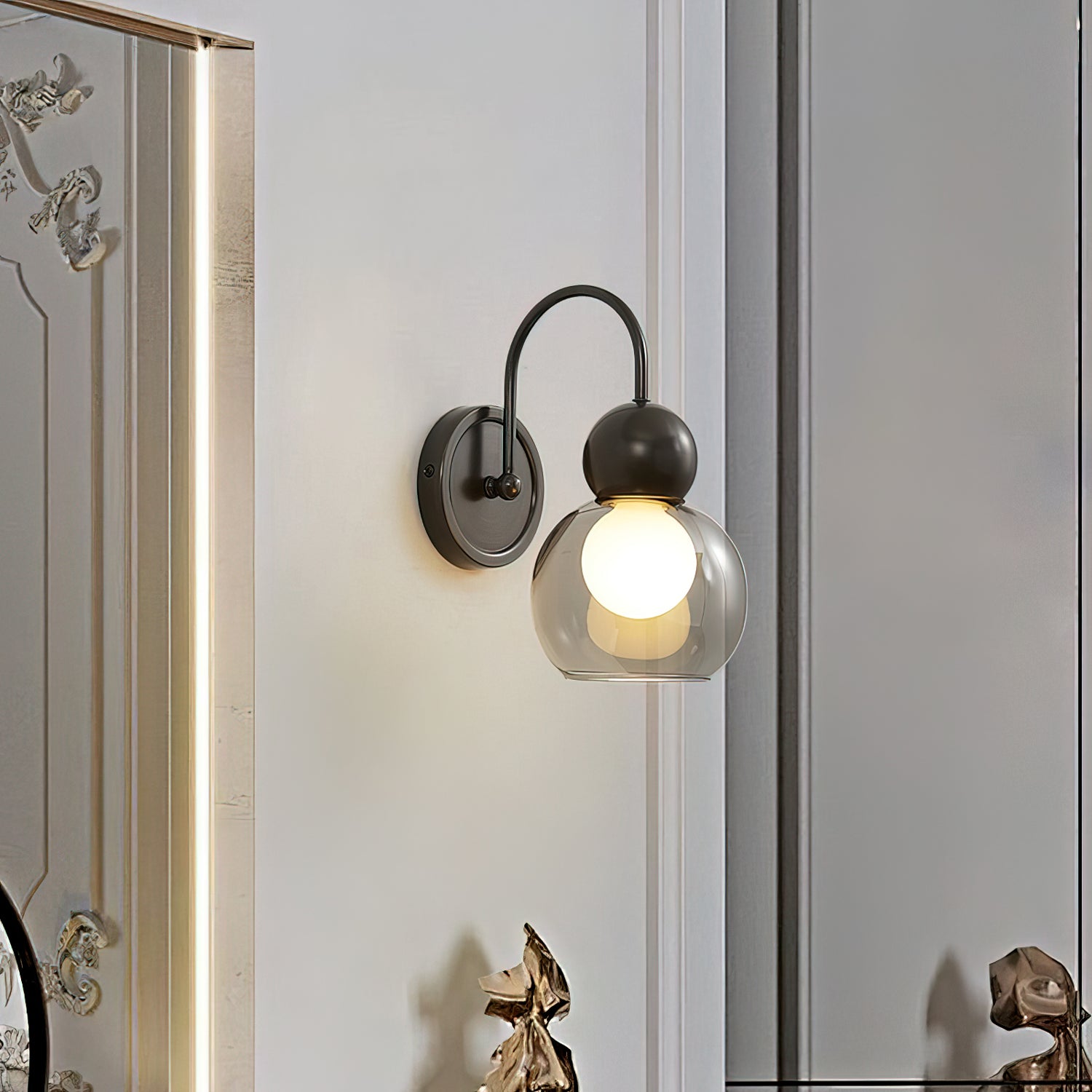 Larkson Wall Light