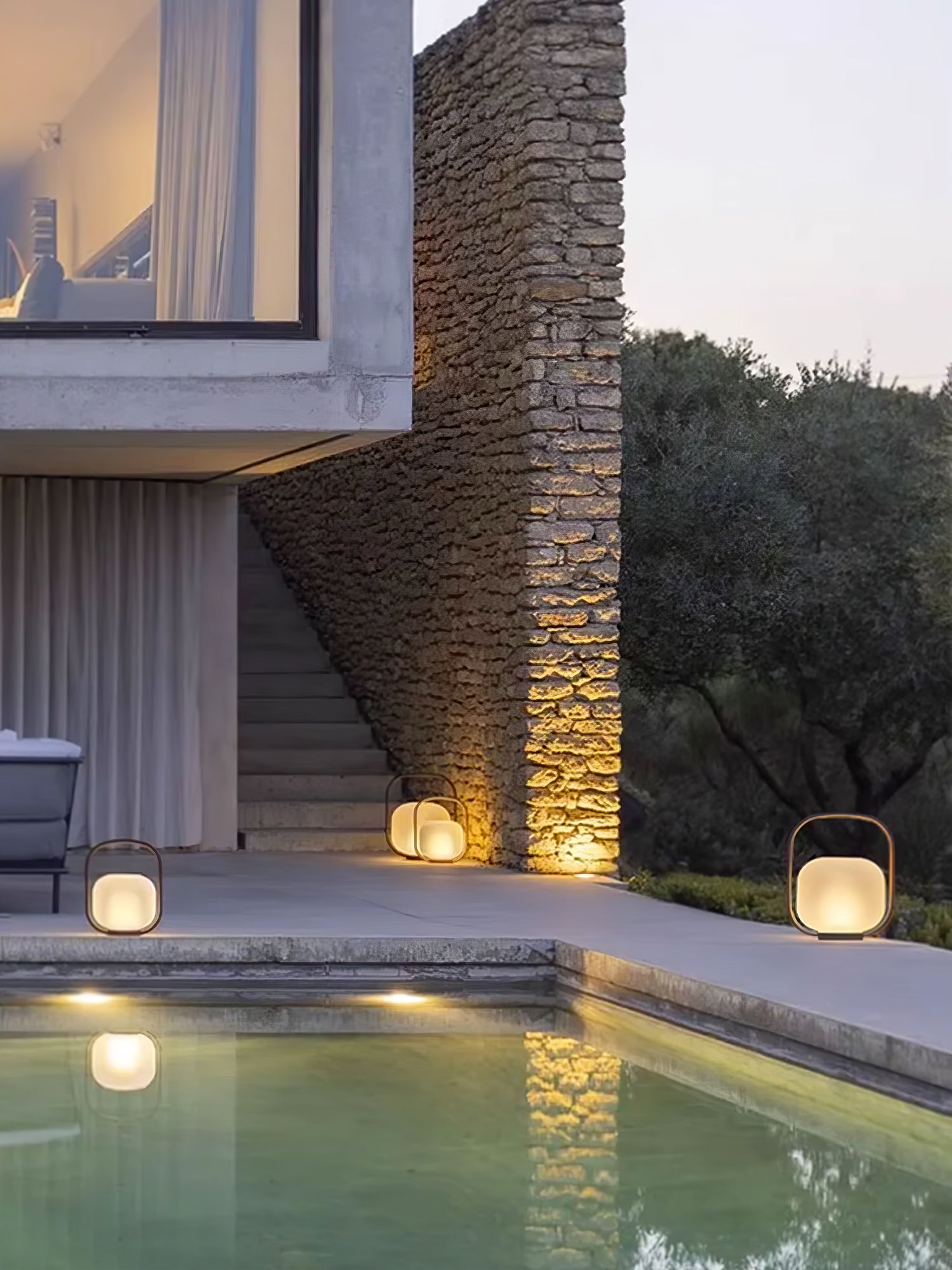 ポータブルランタン屋外テーブルランプ