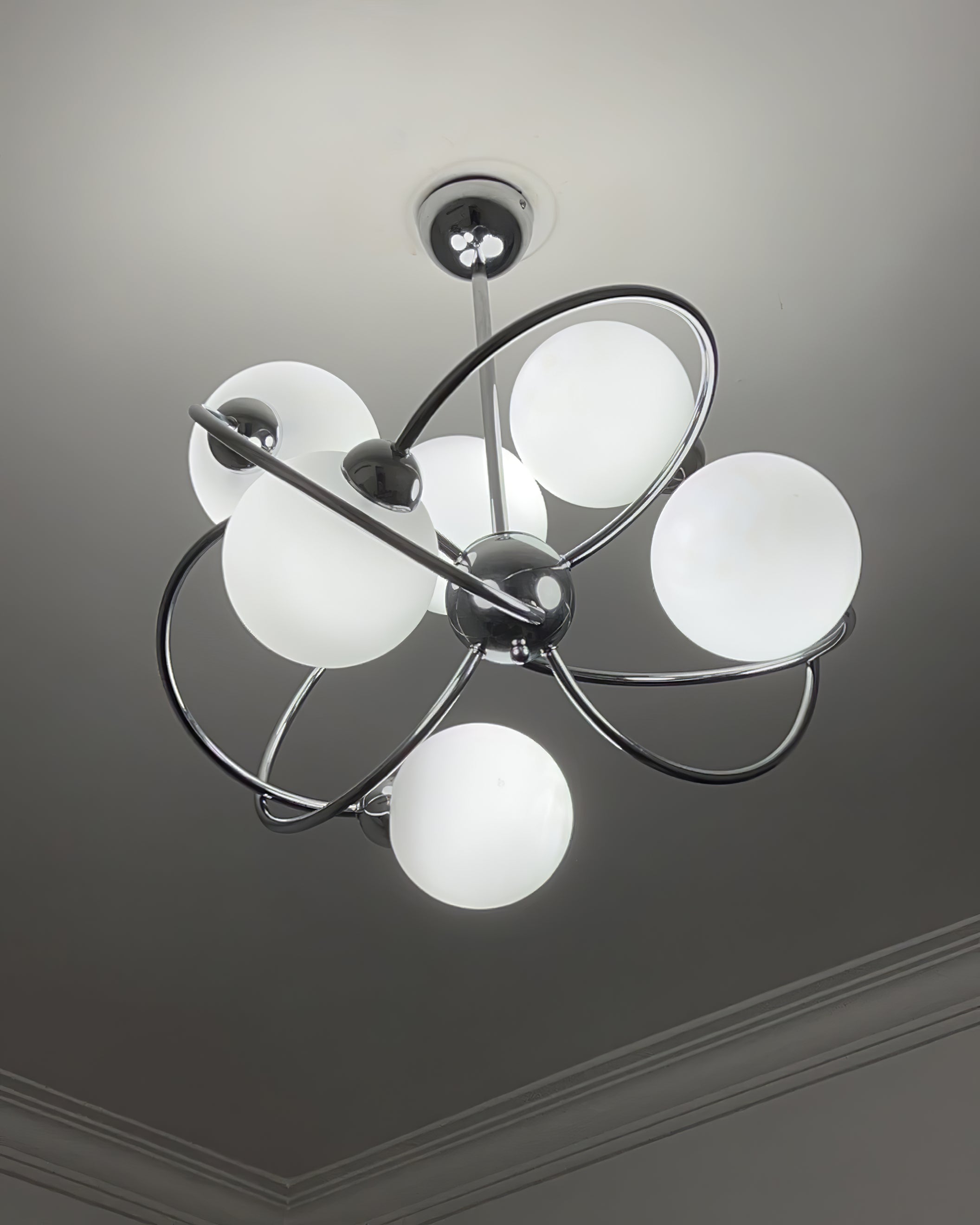 Maru Chandelier