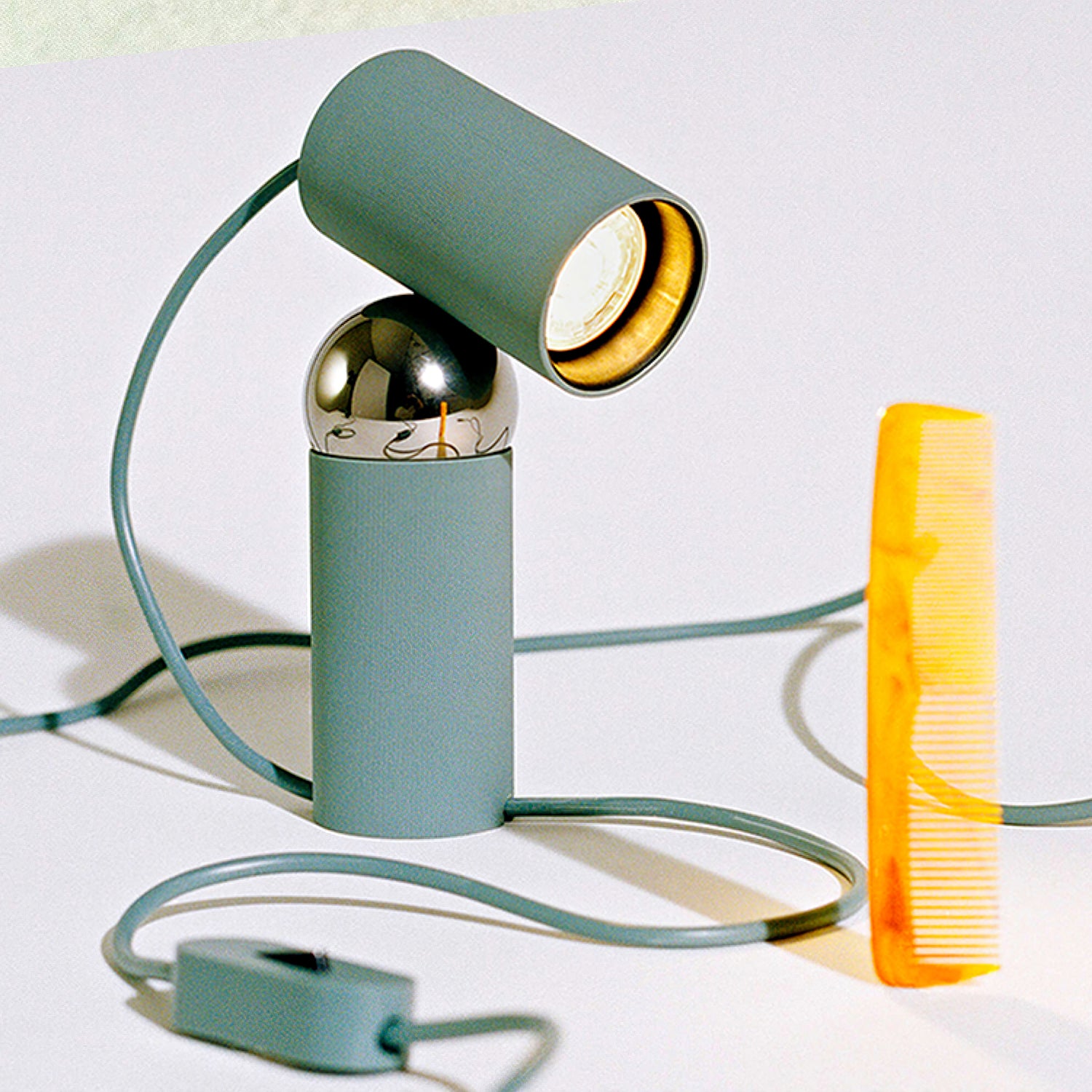 相互ビームテーブルランプ