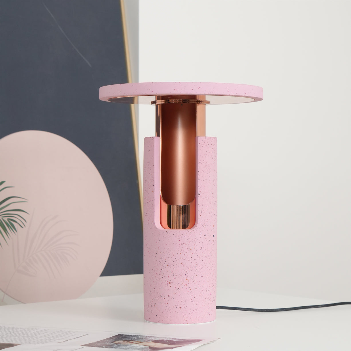 アンブラ テーブルランプ