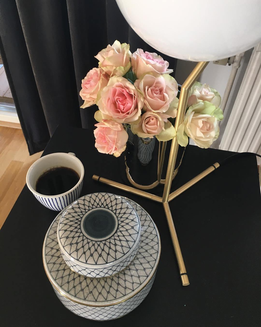 IC Lights Table Lamp