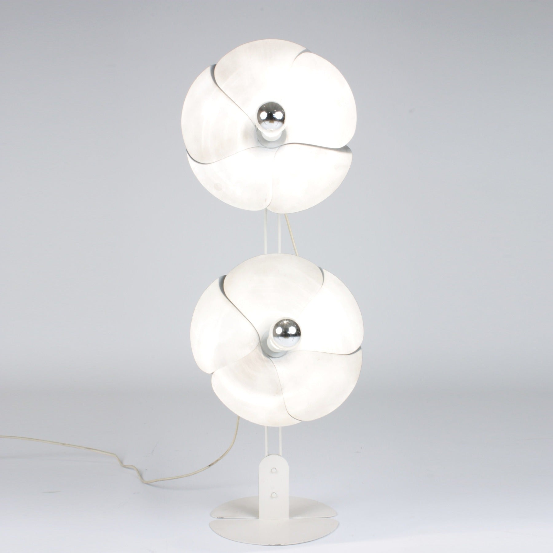 フラワーテーブルランプ