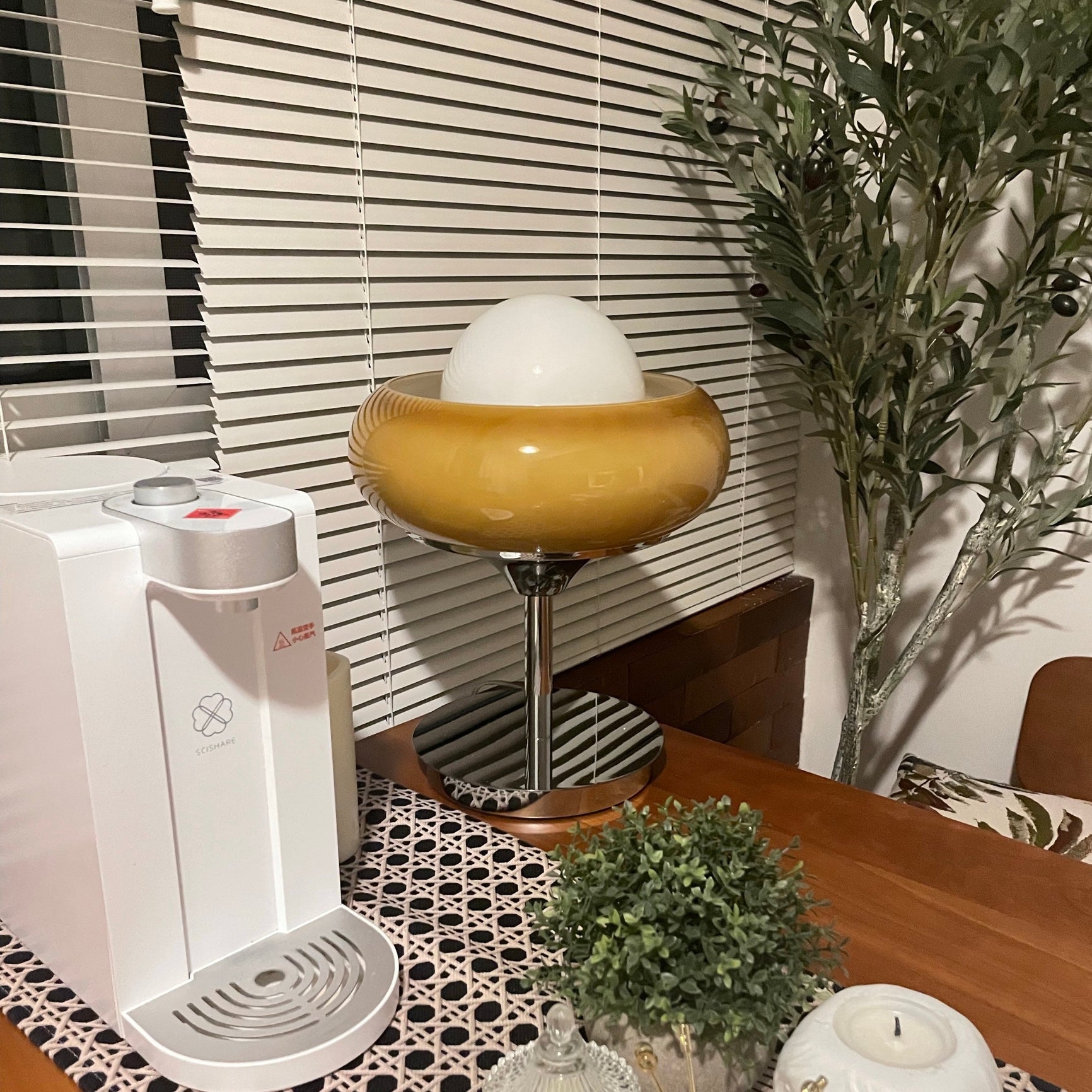 ハーヴェイ テーブルランプ