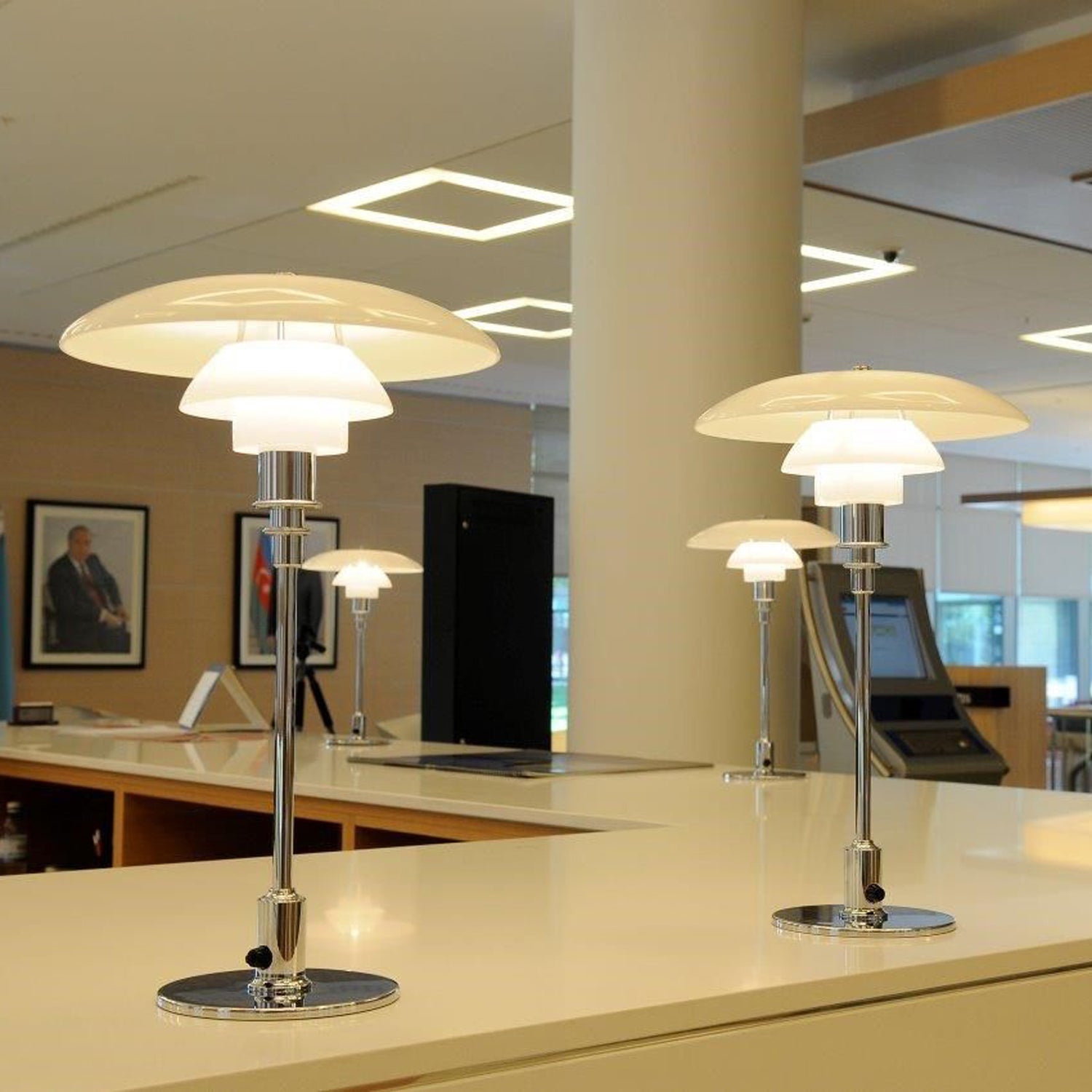 ポール リフレクター テーブルランプ