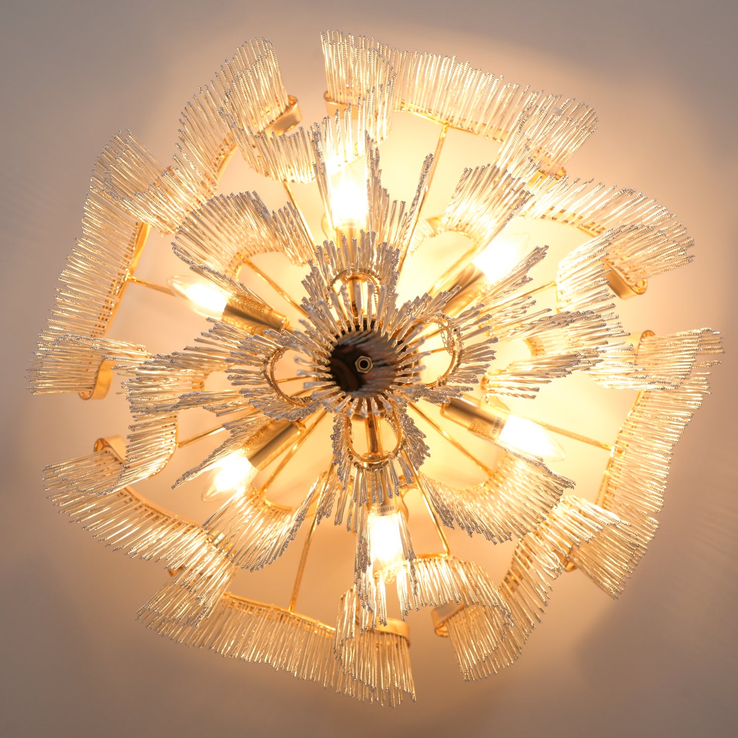 モダンなタッセルシーリングランプ