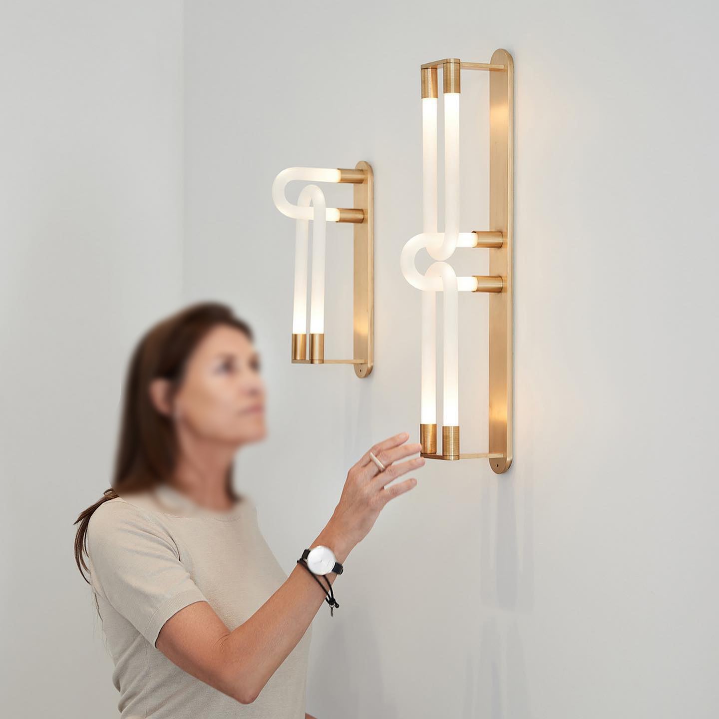 Loopi Wall Lamp