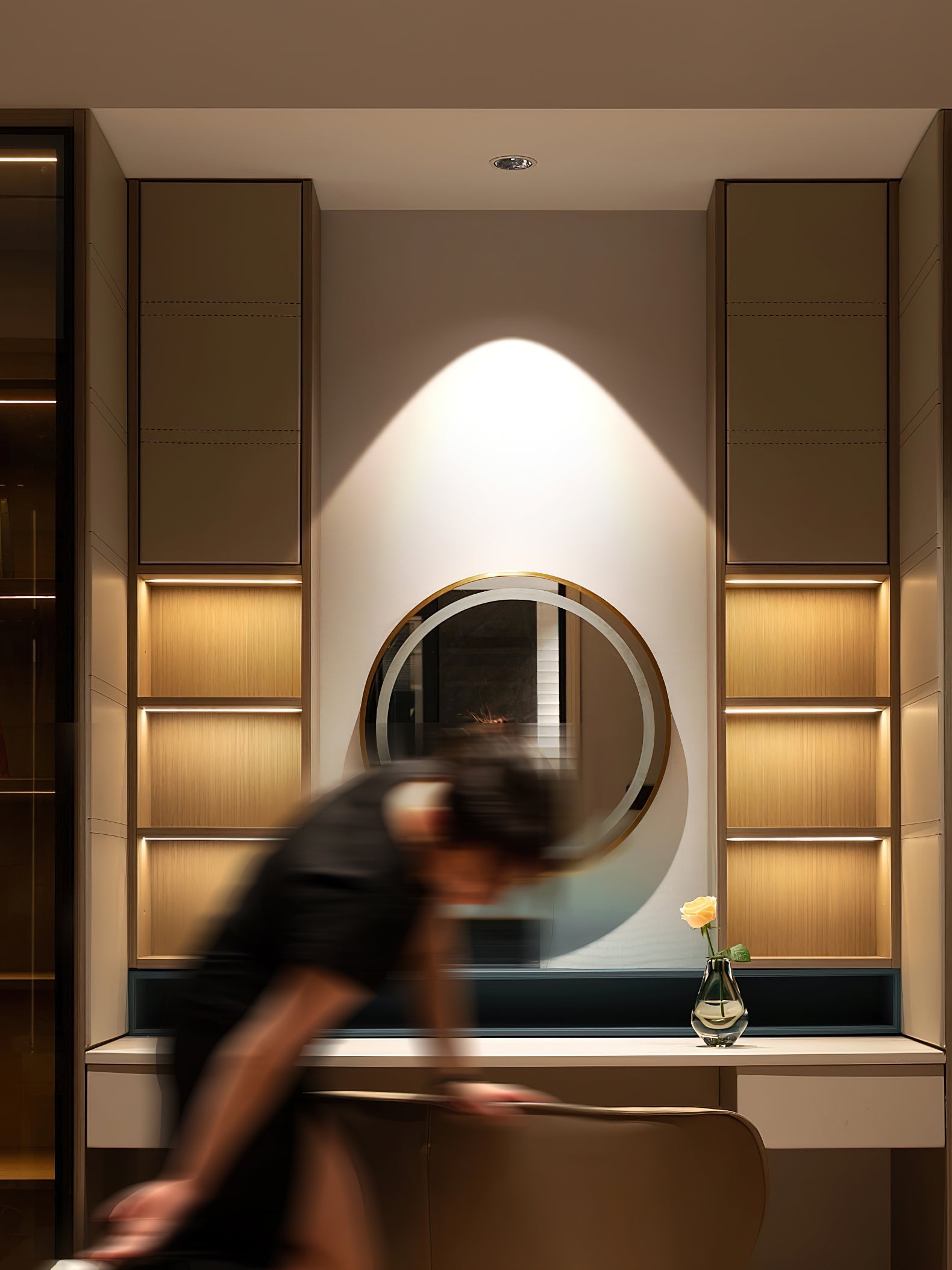 ビーム埋込型LEDダウンライト