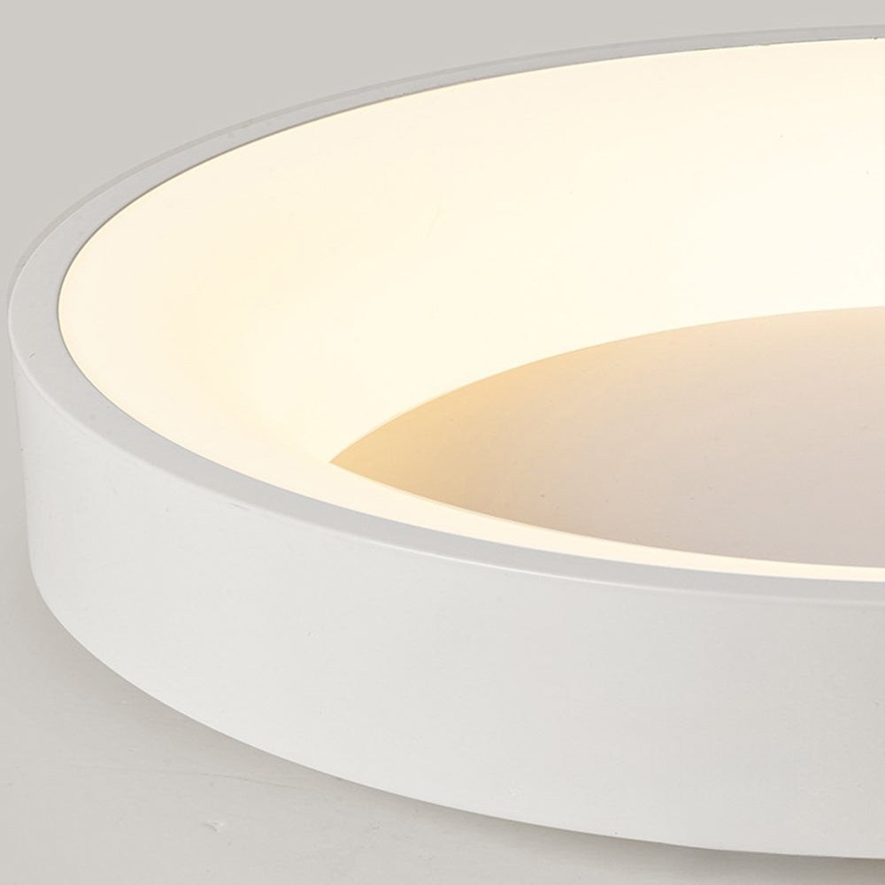 リビングルームに最適なモダンな丸型LEDシーリングライト