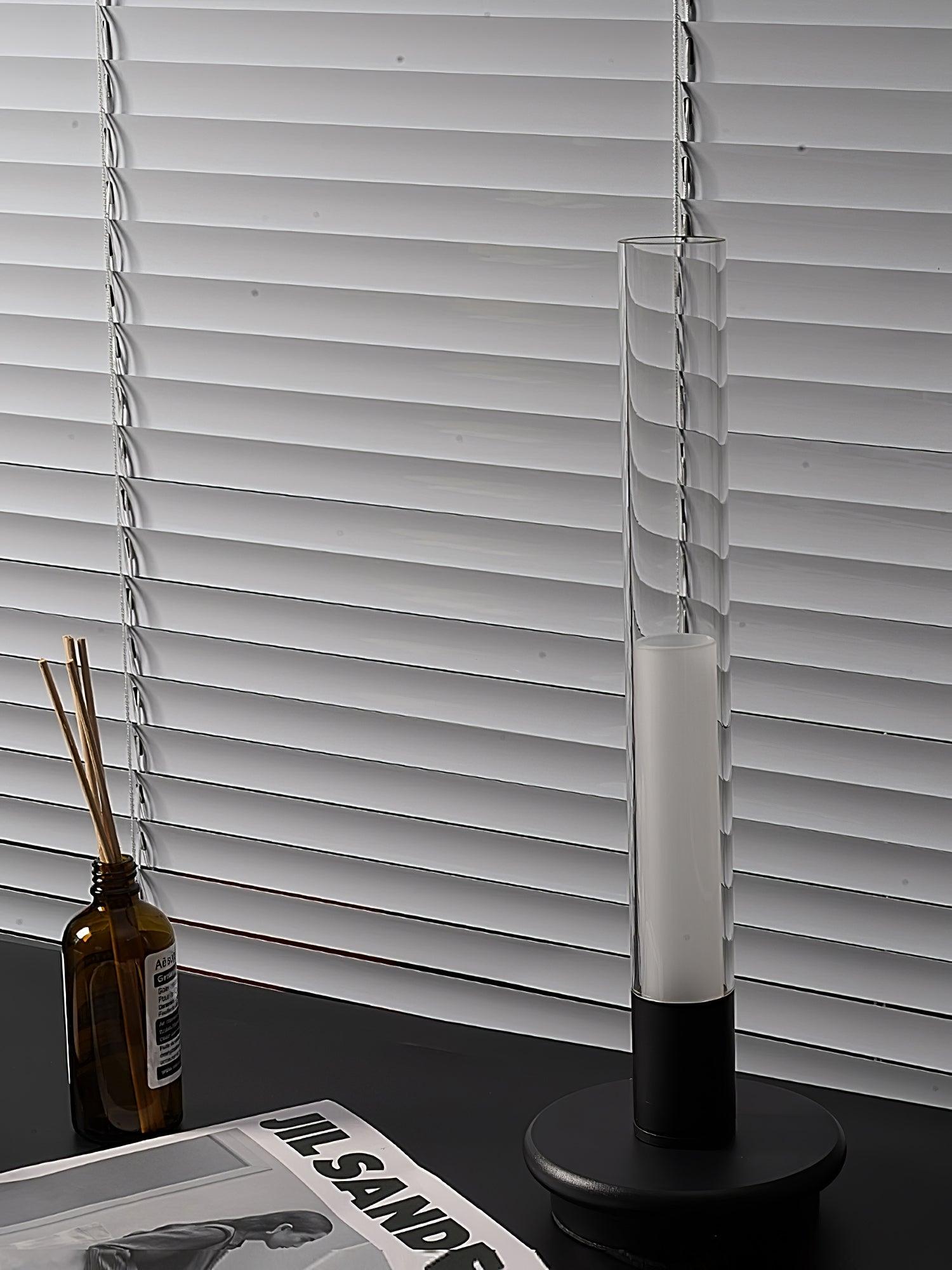 コラム内蔵バッテリーテーブルランプ