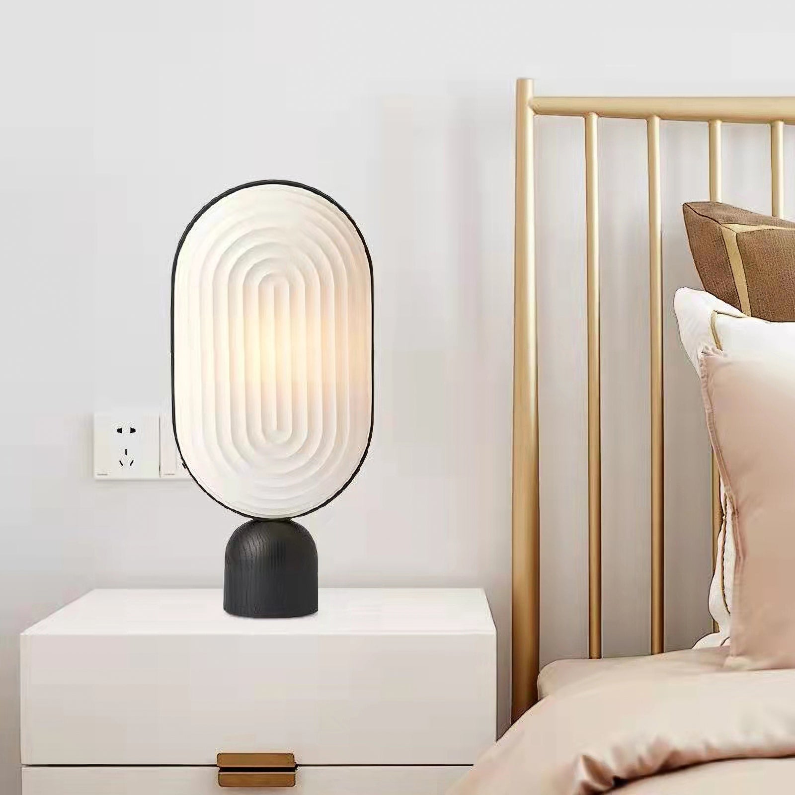 アークテーブルランプ