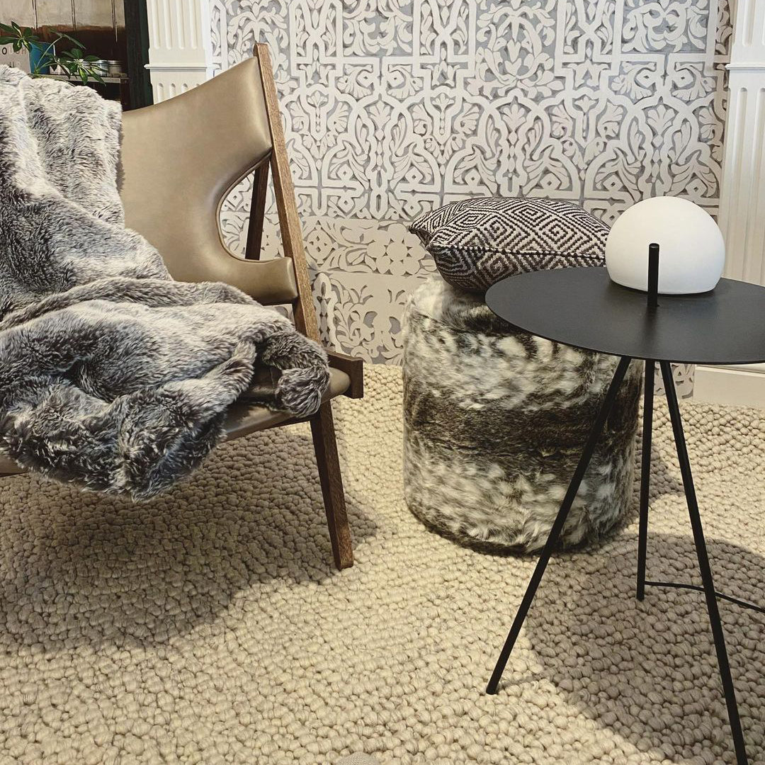 Circ 3725 テーブルランプ