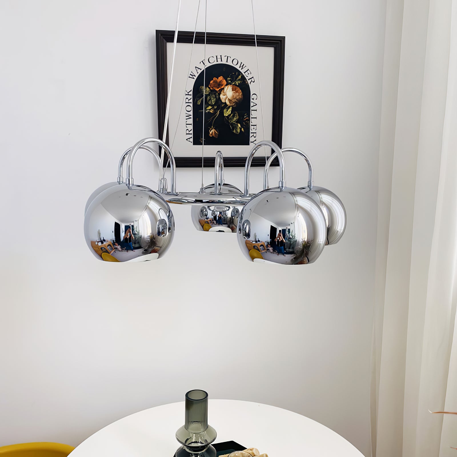 目玉シャンデリア