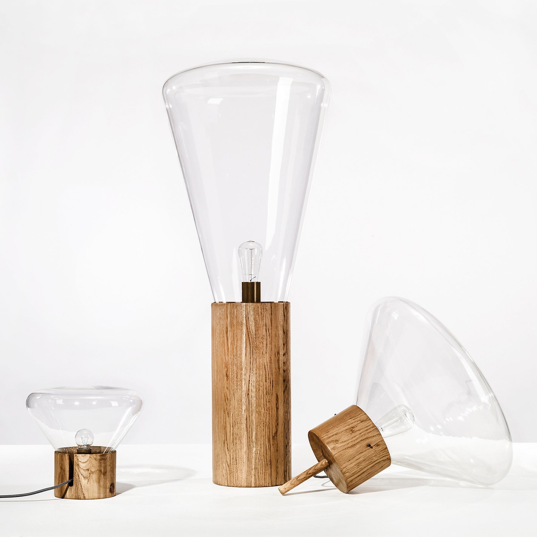 電球テーブルランプ