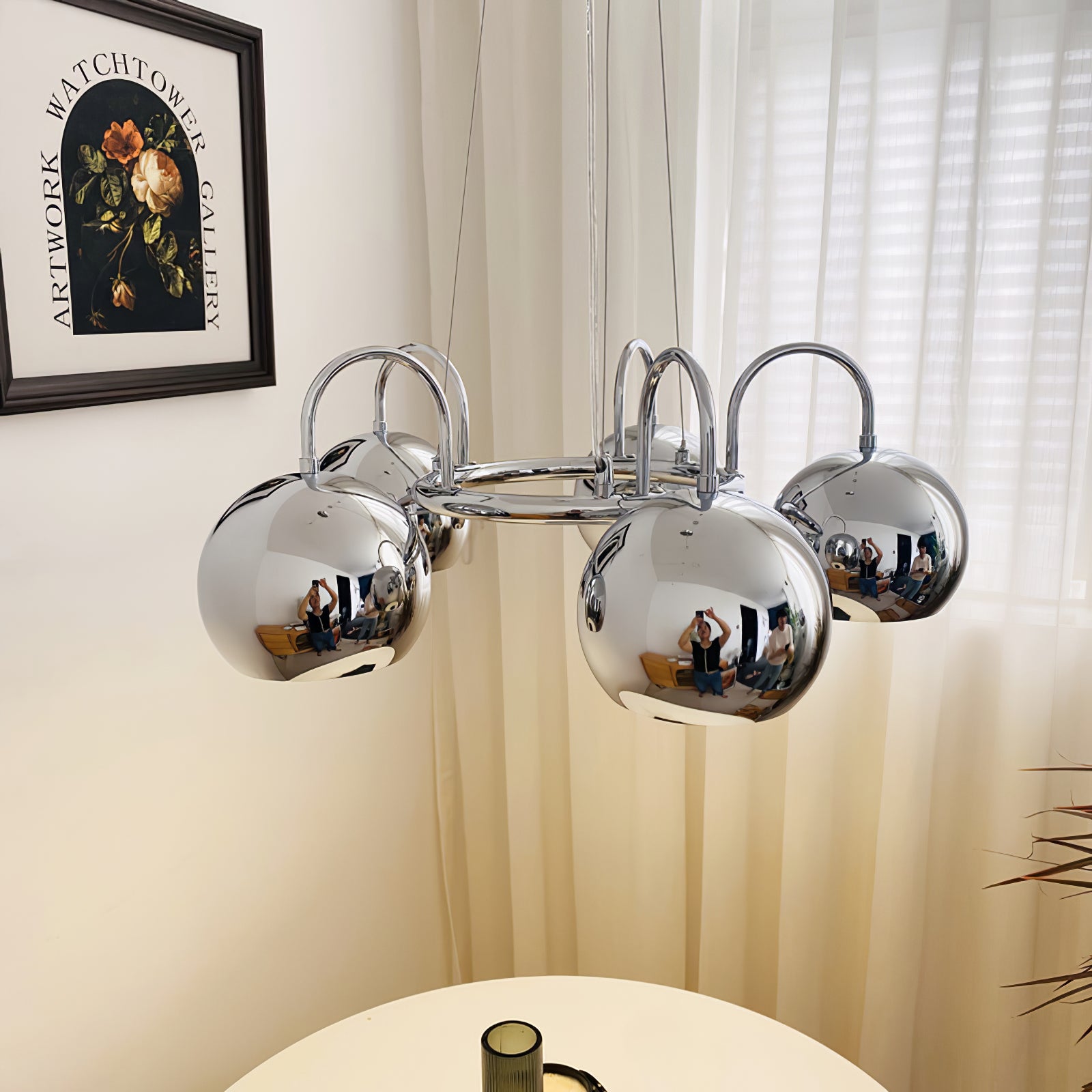 目玉シャンデリア