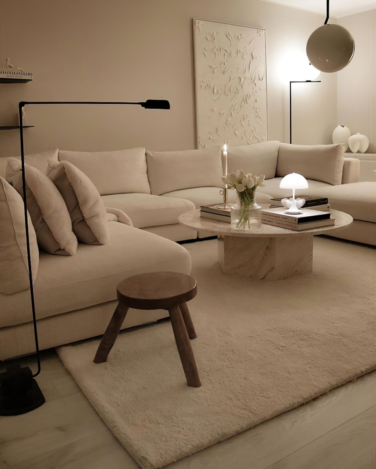 ダフィネス フロアランプ