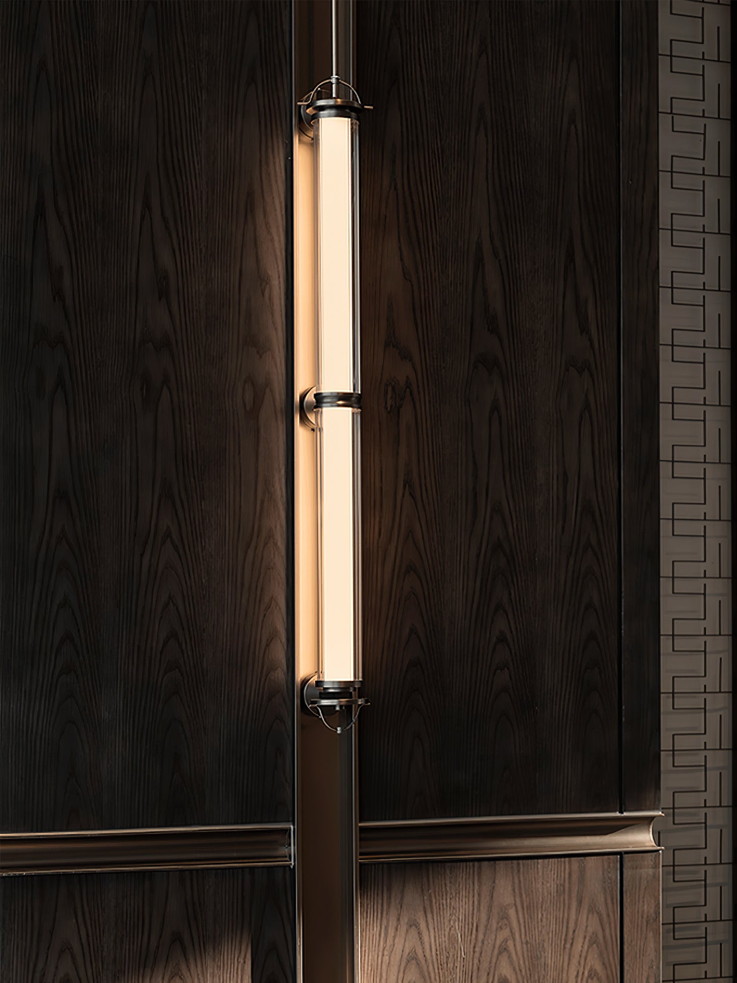 メリディアン垂直壁取り付け用燭台