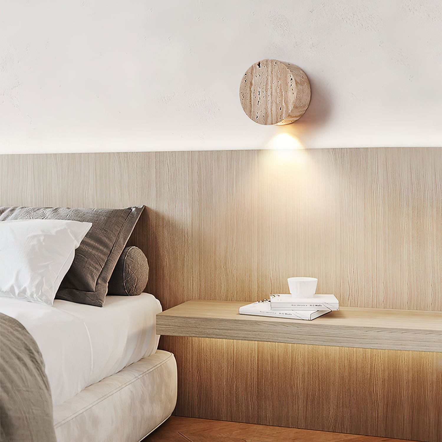 Lytheris Wall Light