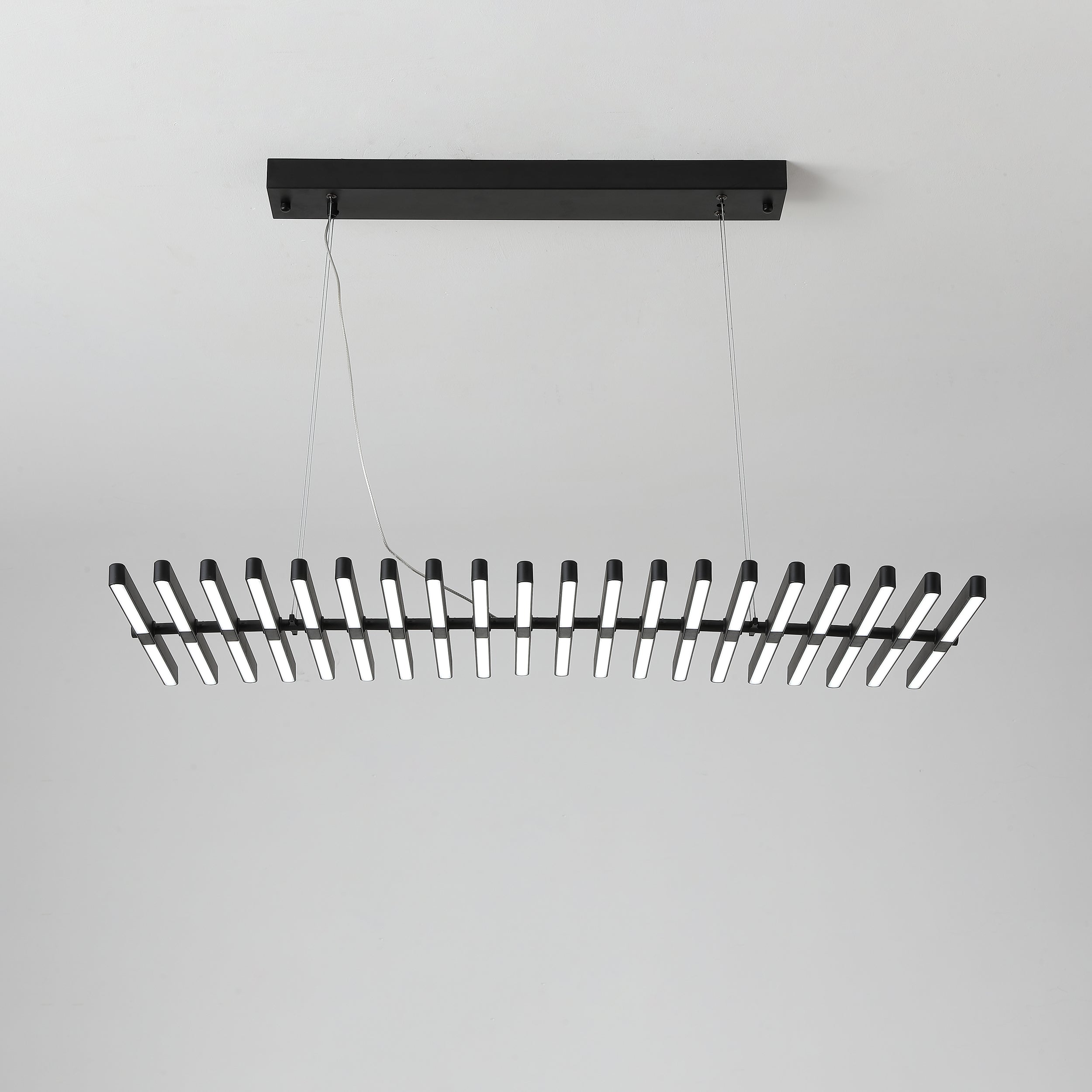 ピアノキー ブラックシャンデリア