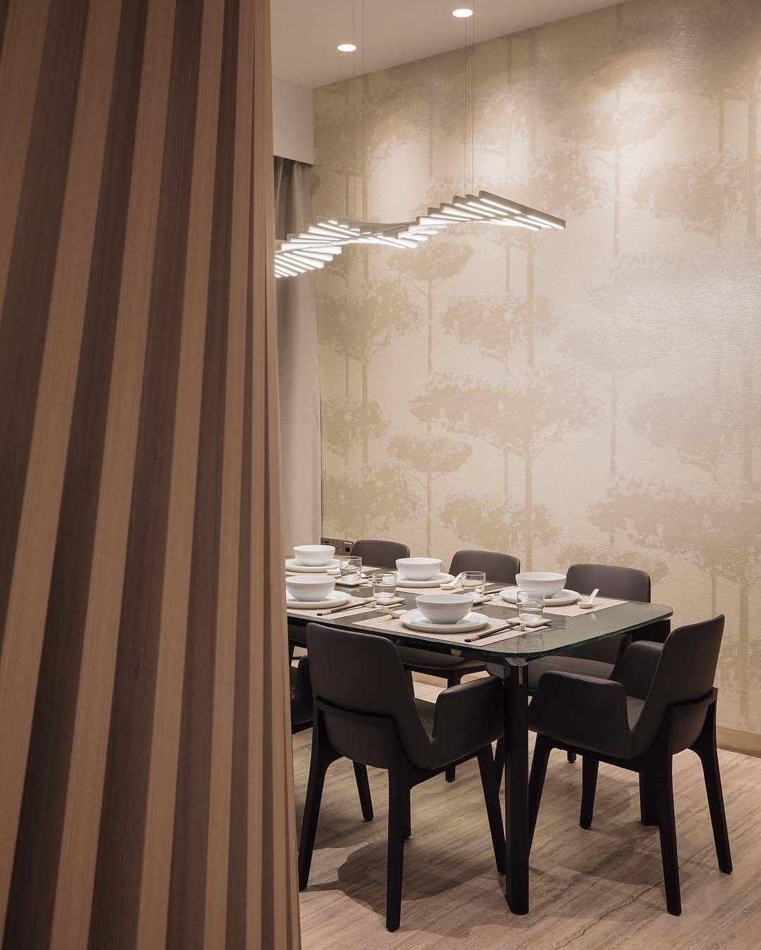 ピアノキー ブラックシャンデリア