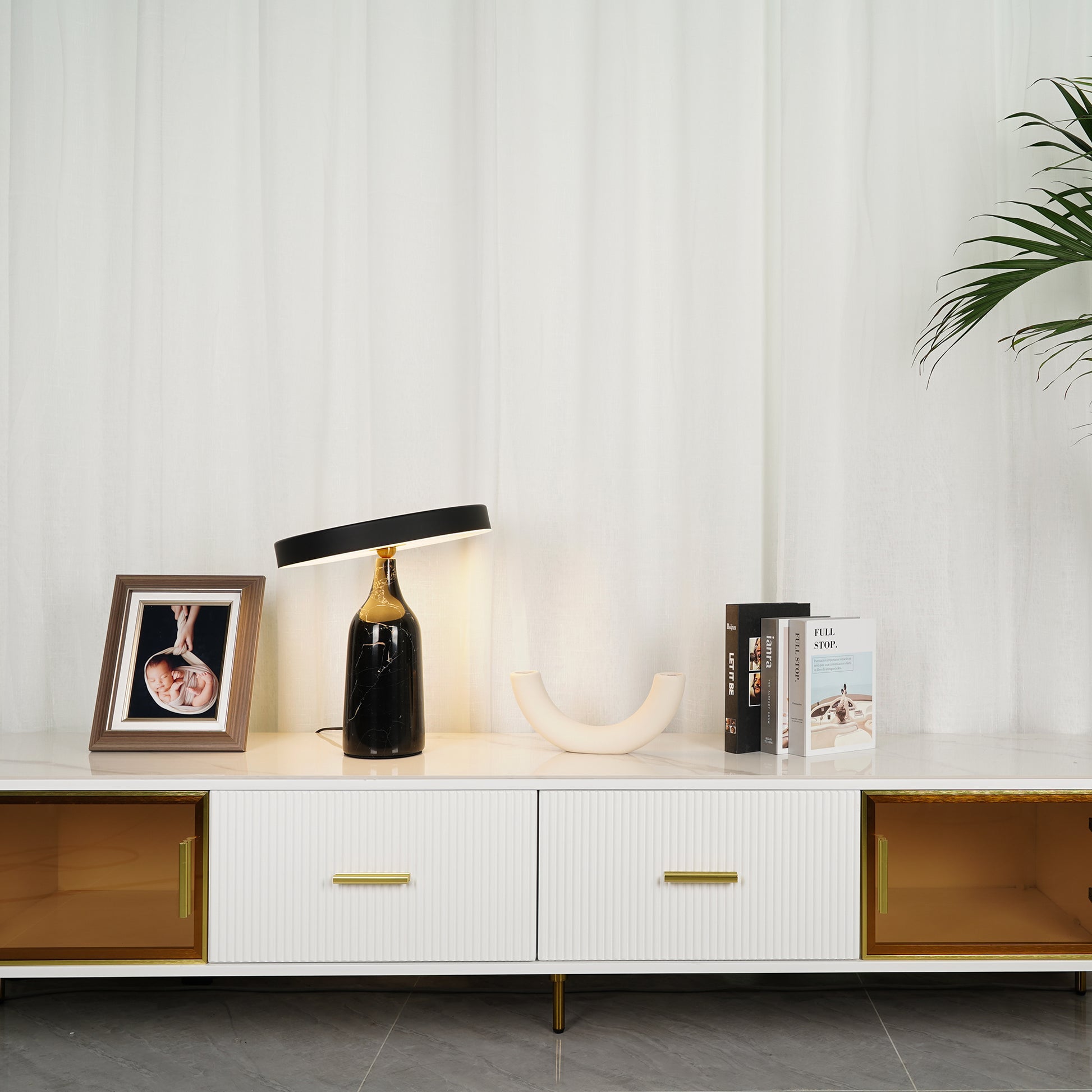 エディ テーブルランプ