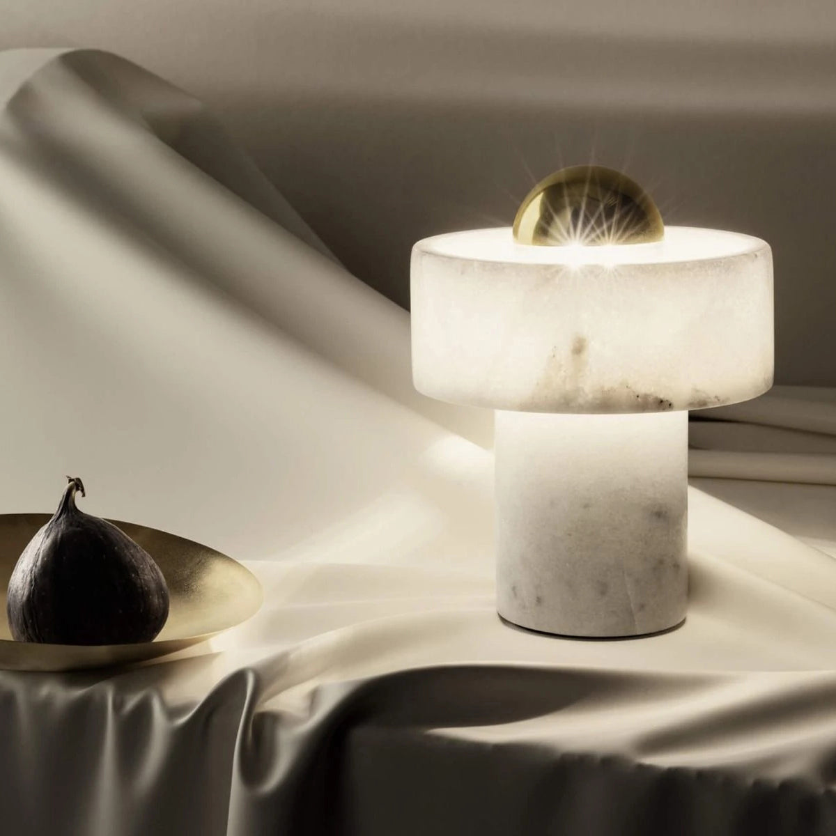 石のテーブルランプ