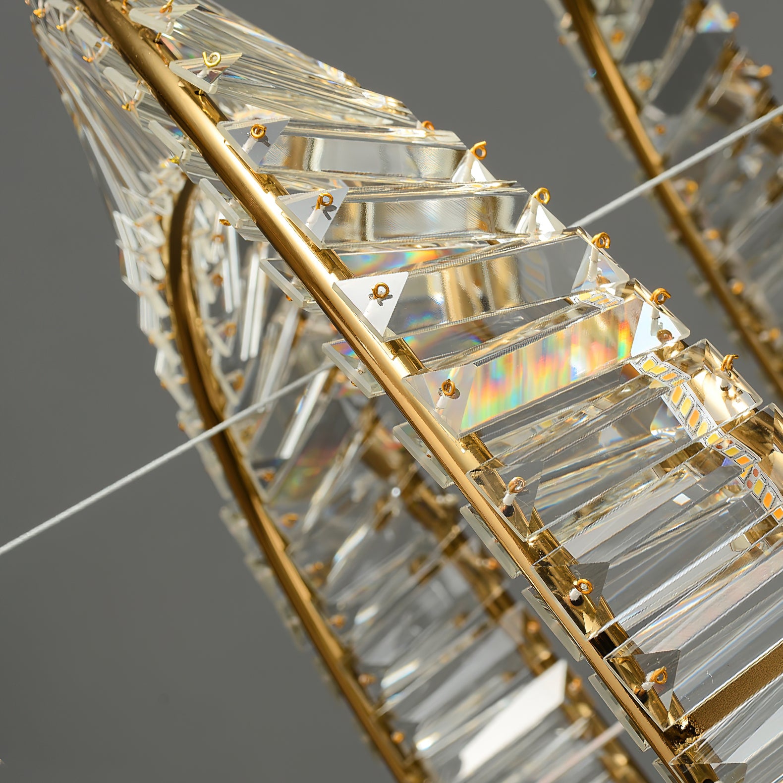 Ous クリスタル リング シャンデリア