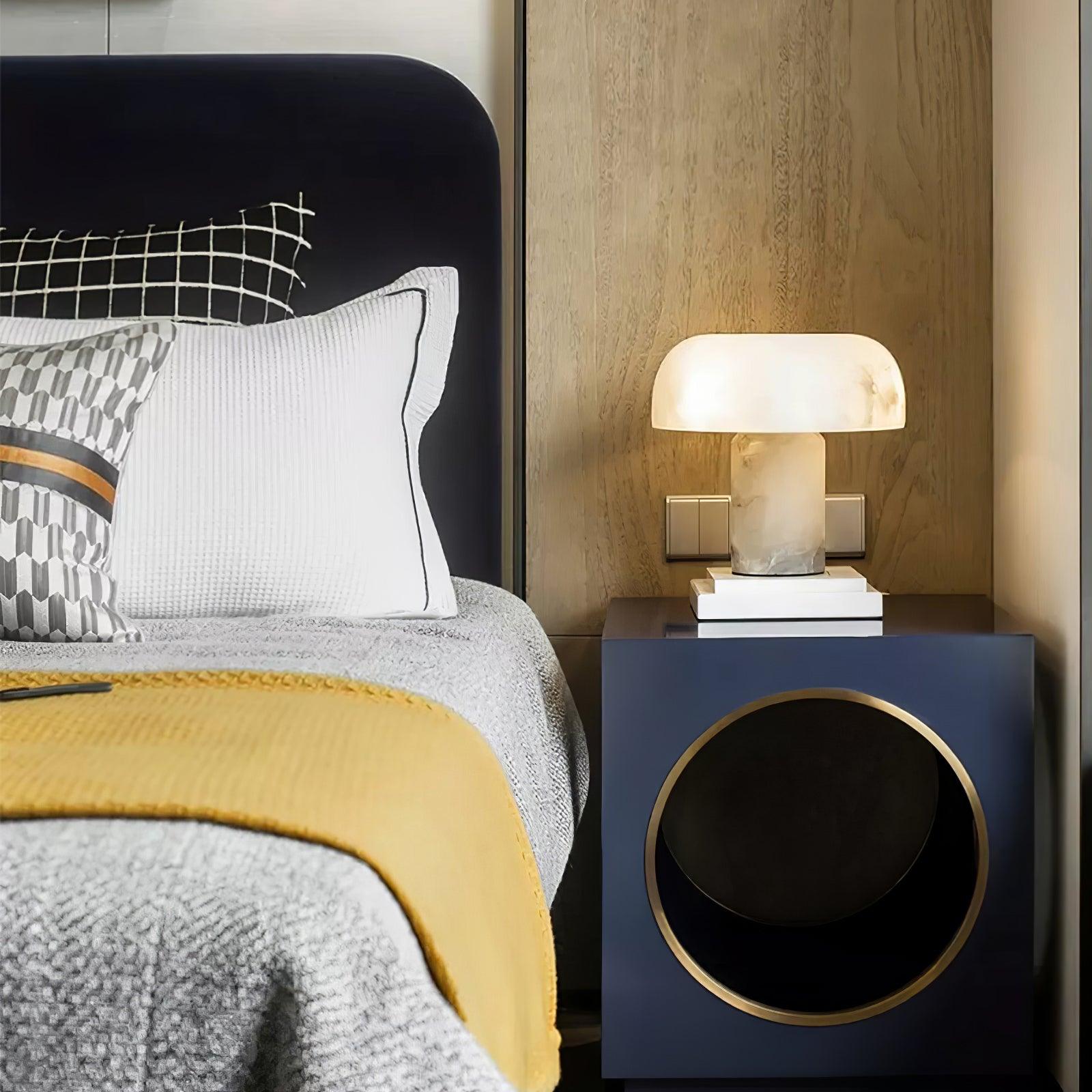 マッシュルーム型テーブルランプ