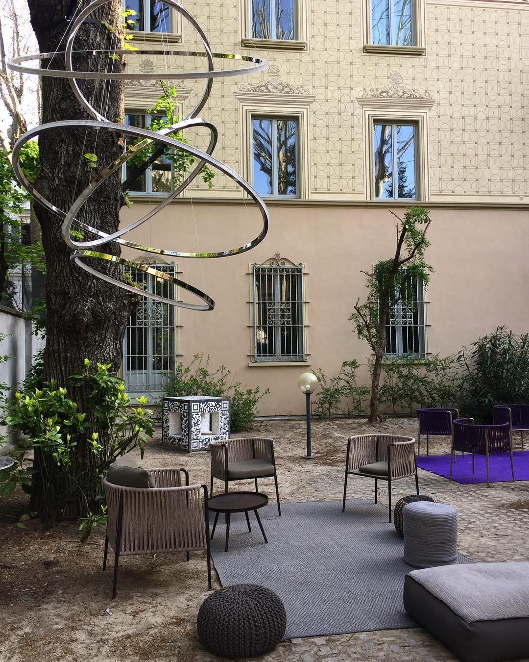 ロホヤのゴールドシャンデリア