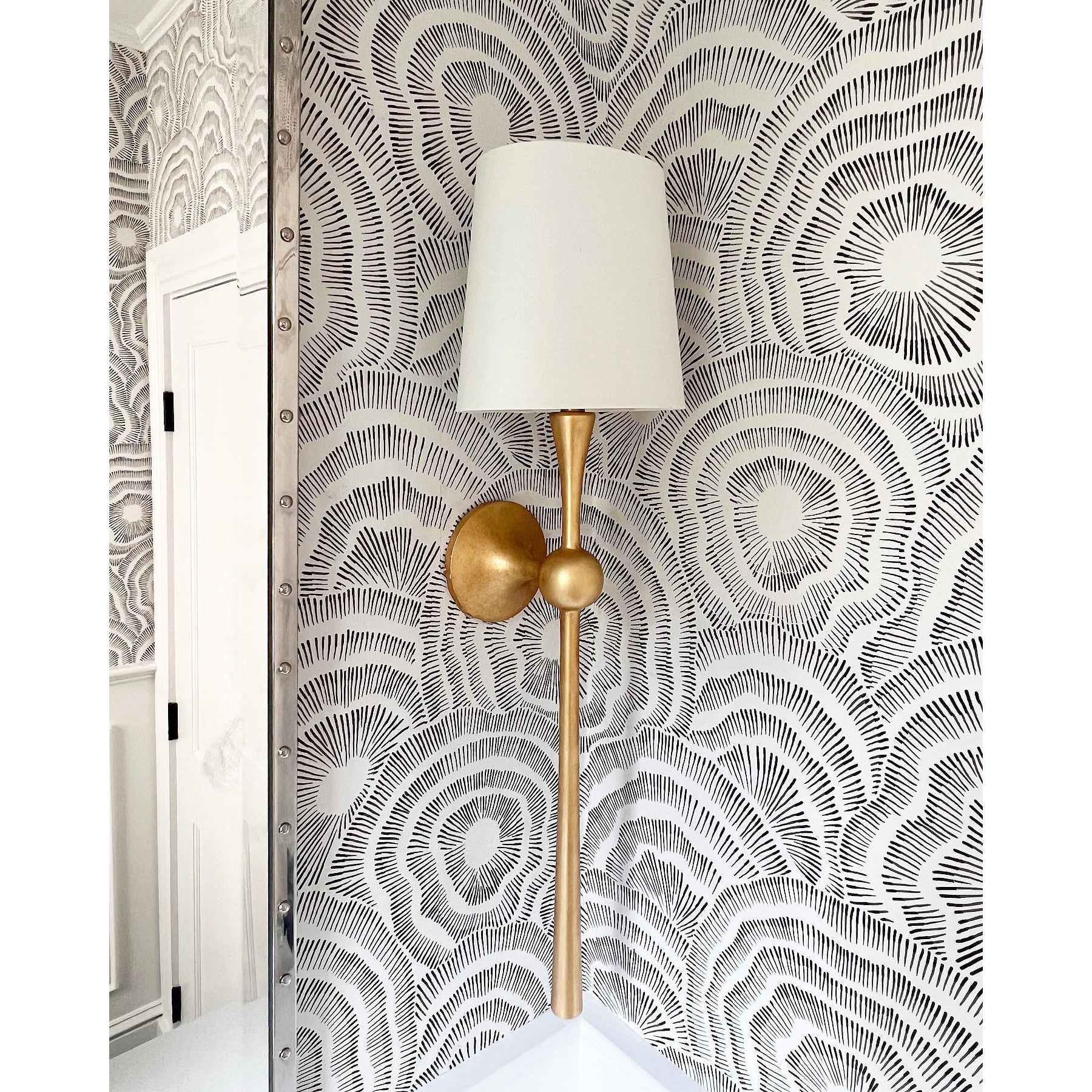 ダグニーウォールライト