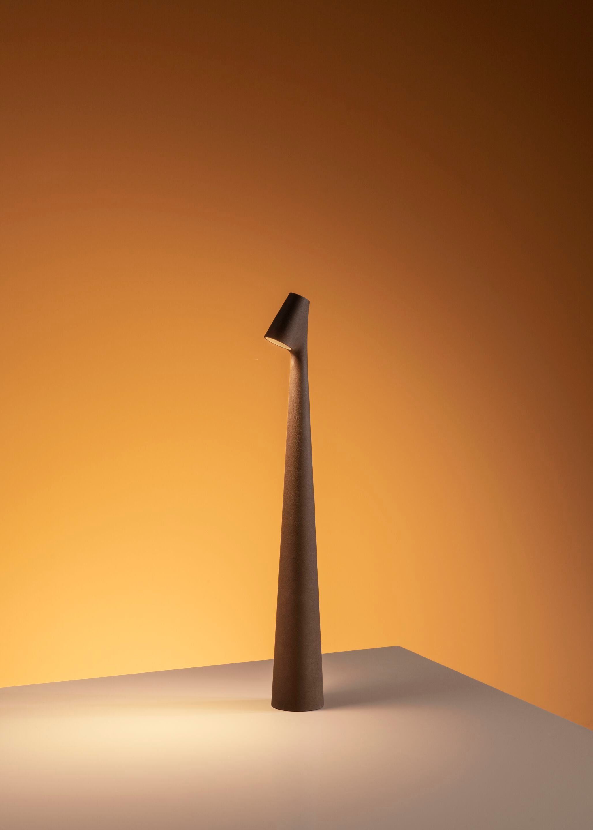 アフリカ ポータブル テーブル ランプ