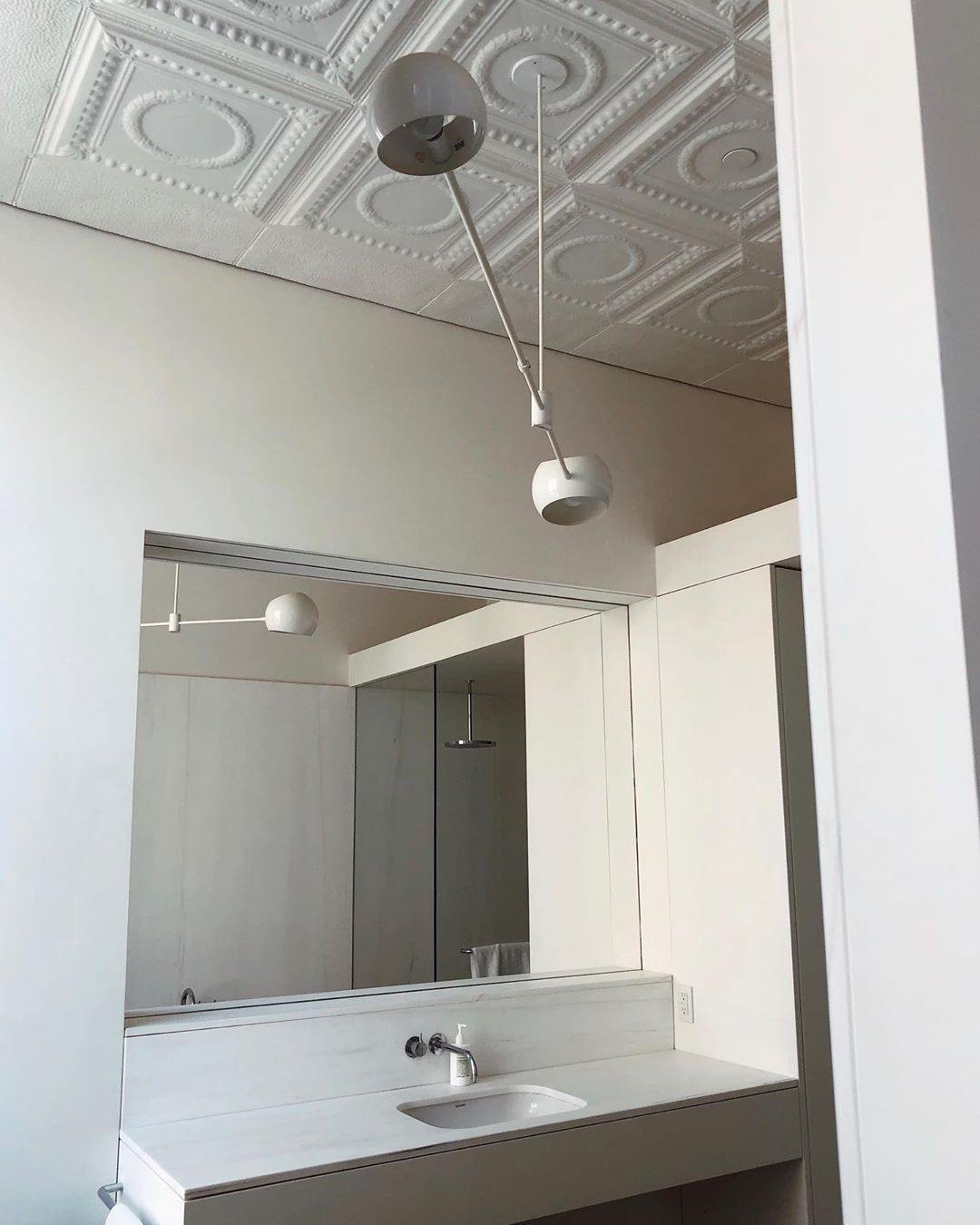 仕上げシャンデリア