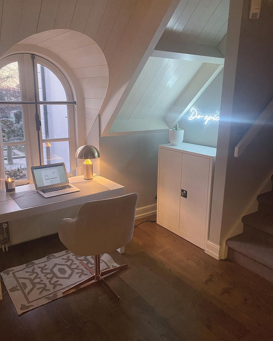 アトロ メタル テーブルランプ