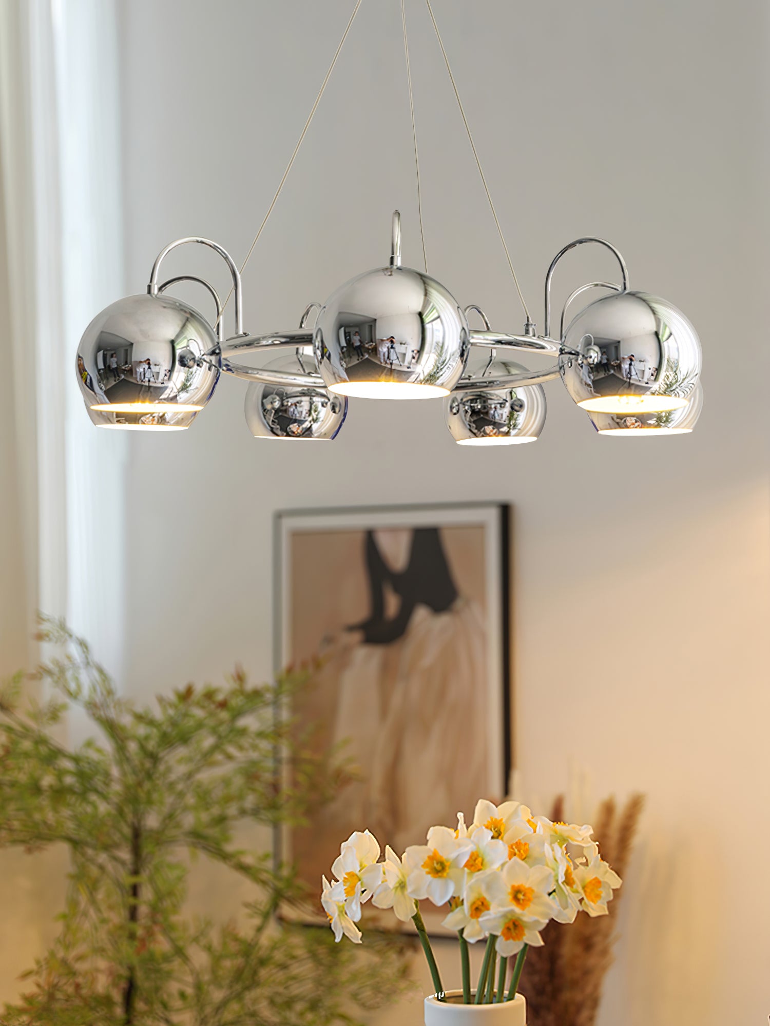 目玉シャンデリア